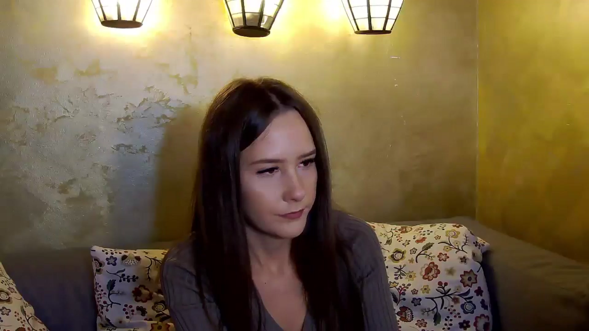 Gallery image thumbnail from Radiance's myfreecams stream on, 11/11/2024, 18:22 image 4 of 20