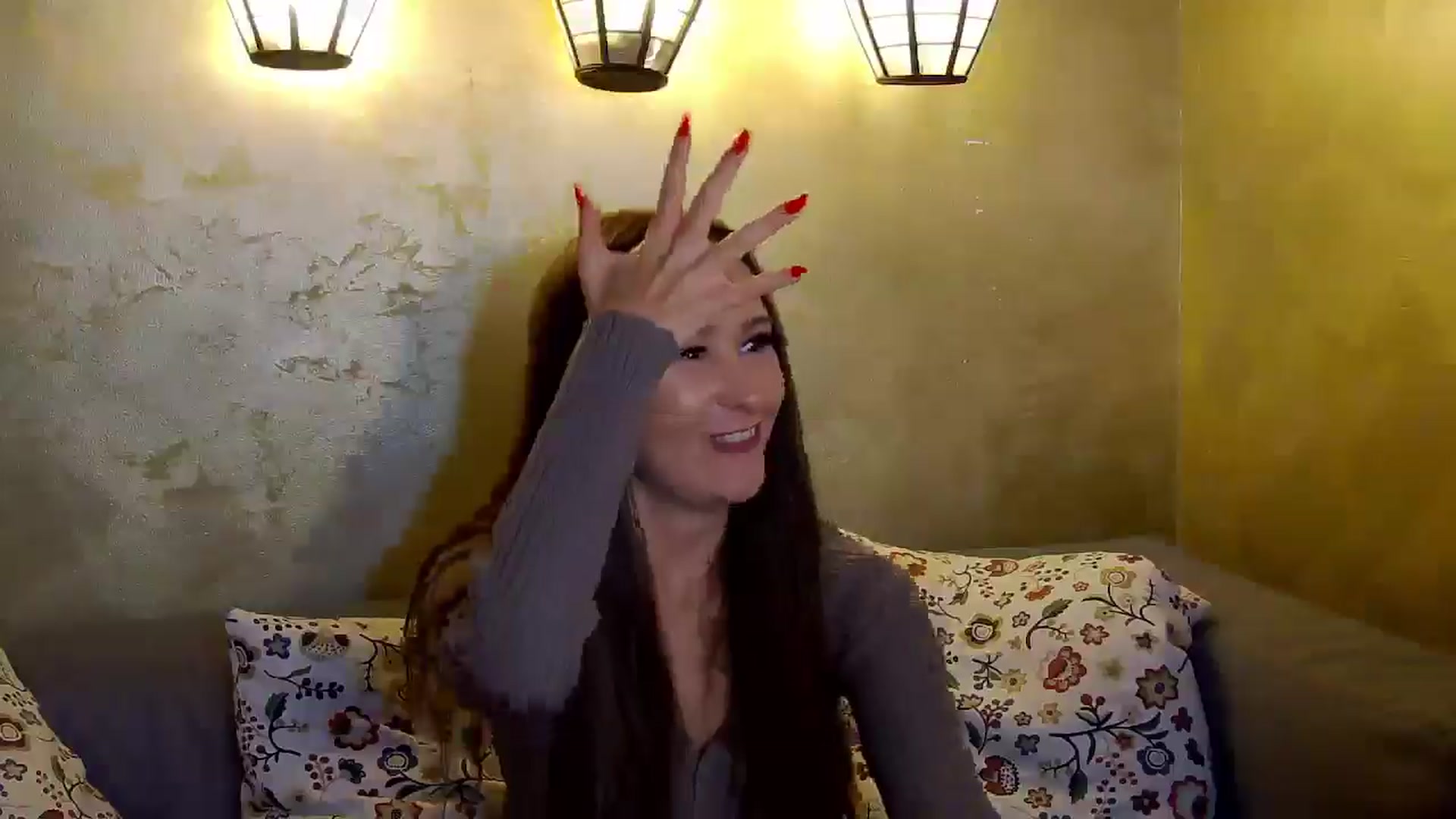 Gallery image thumbnail from Radiance's myfreecams stream on, 11/11/2024, 18:22 image 11 of 20