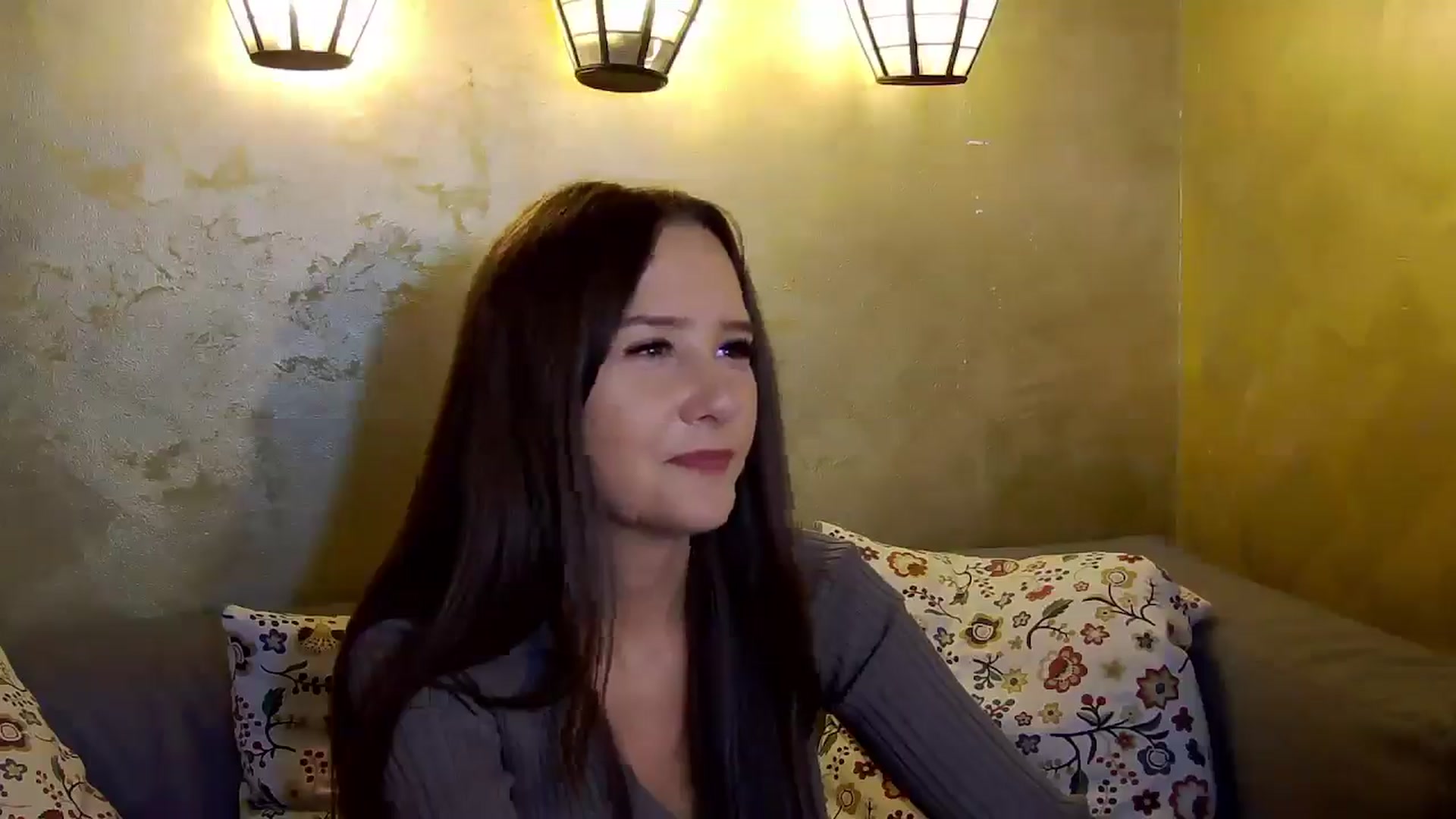 Gallery image thumbnail from Radiance's myfreecams stream on, 11/11/2024, 18:22 image 16 of 20