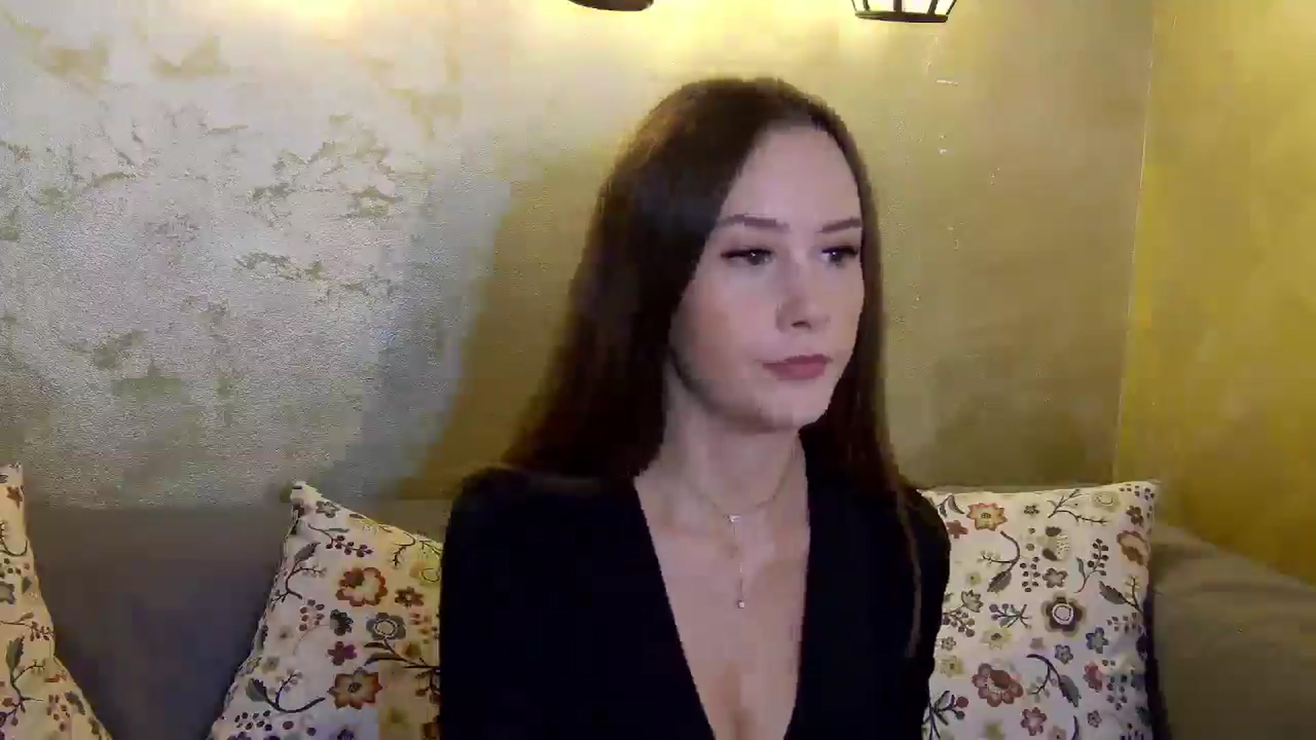 Gallery image thumbnail from Radiance's myfreecams stream on, 11/18/2024, 14:23 image 10 of 20