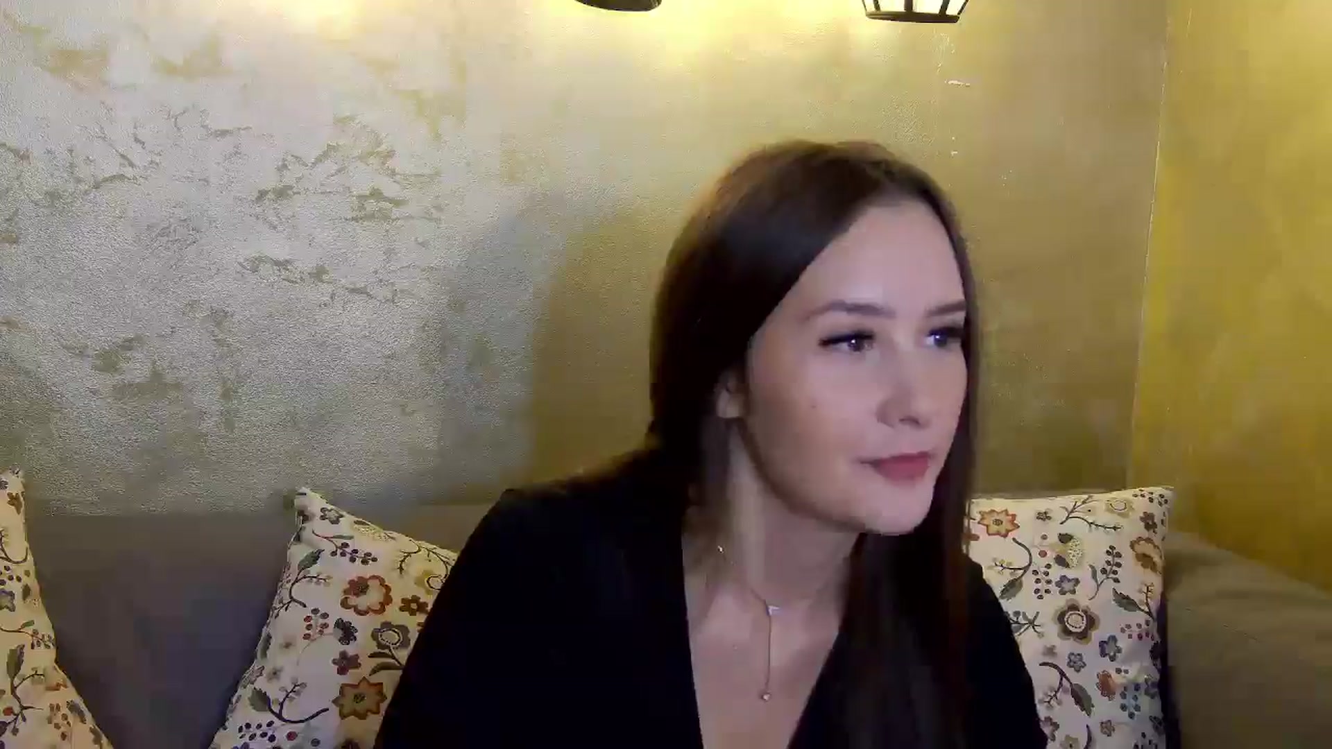 Gallery image thumbnail from Radiance's myfreecams stream on, 11/18/2024, 14:23 image 13 of 20