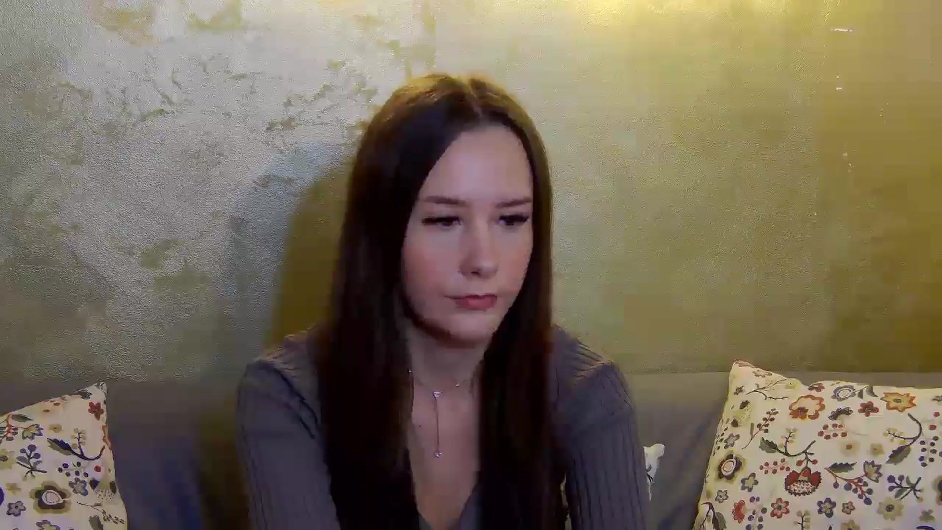 Gallery image thumbnail from Radiance's myfreecams stream on, 11/19/2024, 16:08 image 9 of 20