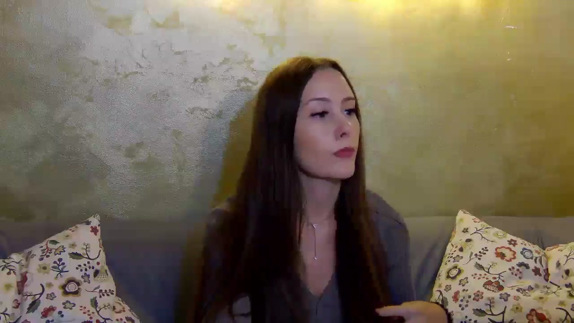 Gallery image thumbnail from Radiance's myfreecams stream on, 11/19/2024, 17:39 image 6 of 20