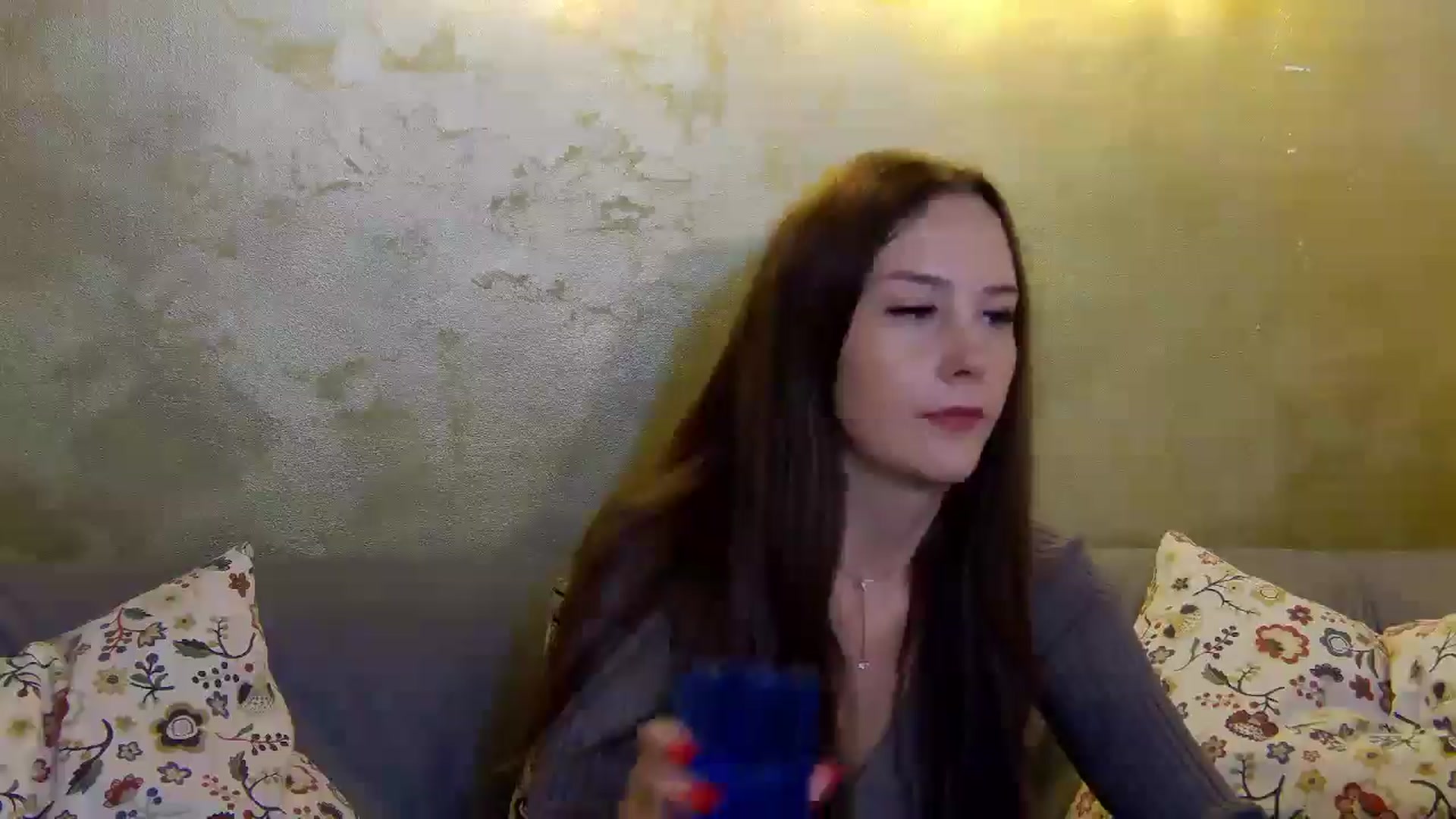 Gallery image thumbnail from Radiance's myfreecams stream on, 11/19/2024, 17:39 image 13 of 20