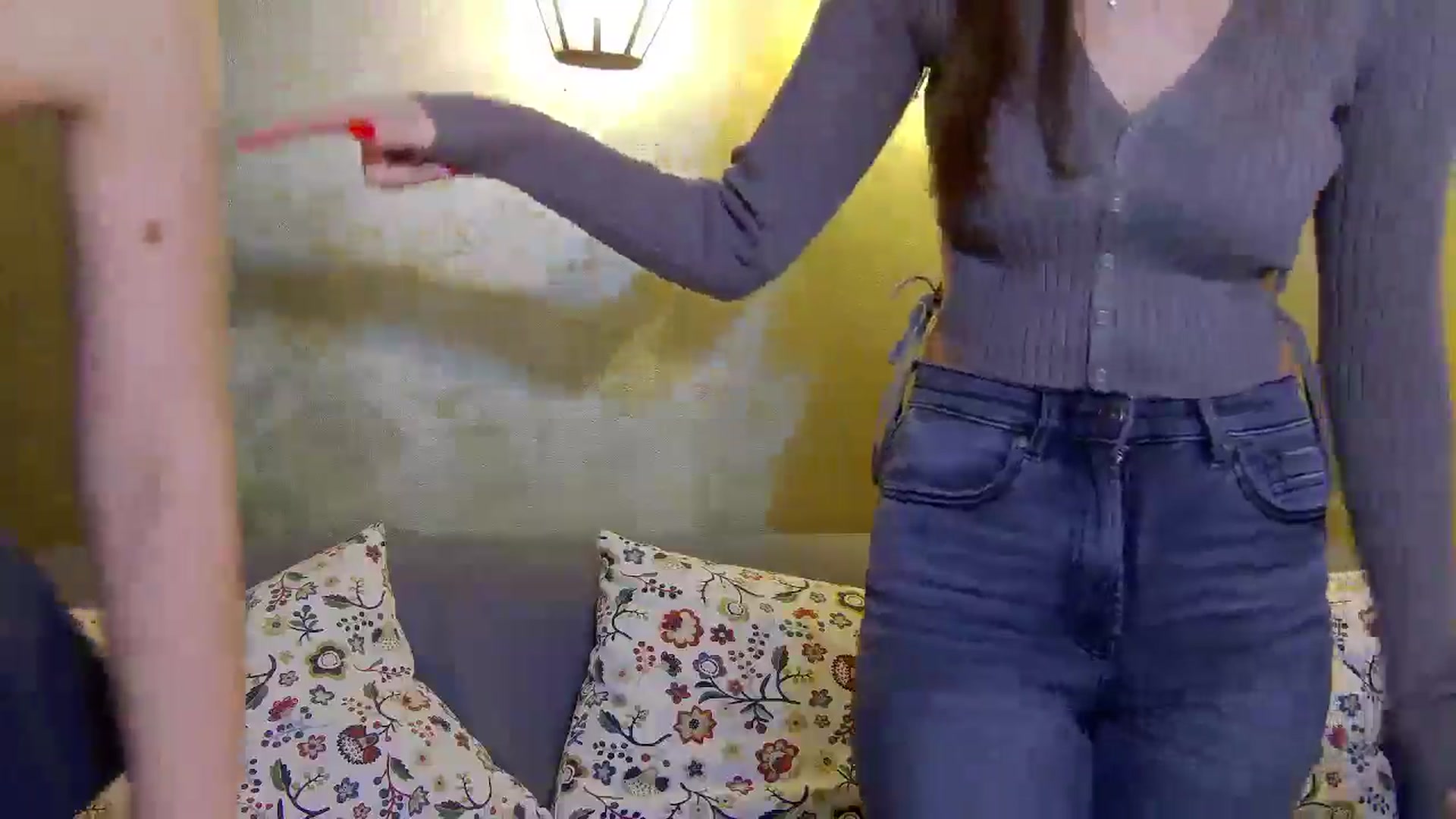 Gallery image thumbnail from Radiance's myfreecams stream on, 11/19/2024, 20:09 image 12 of 20