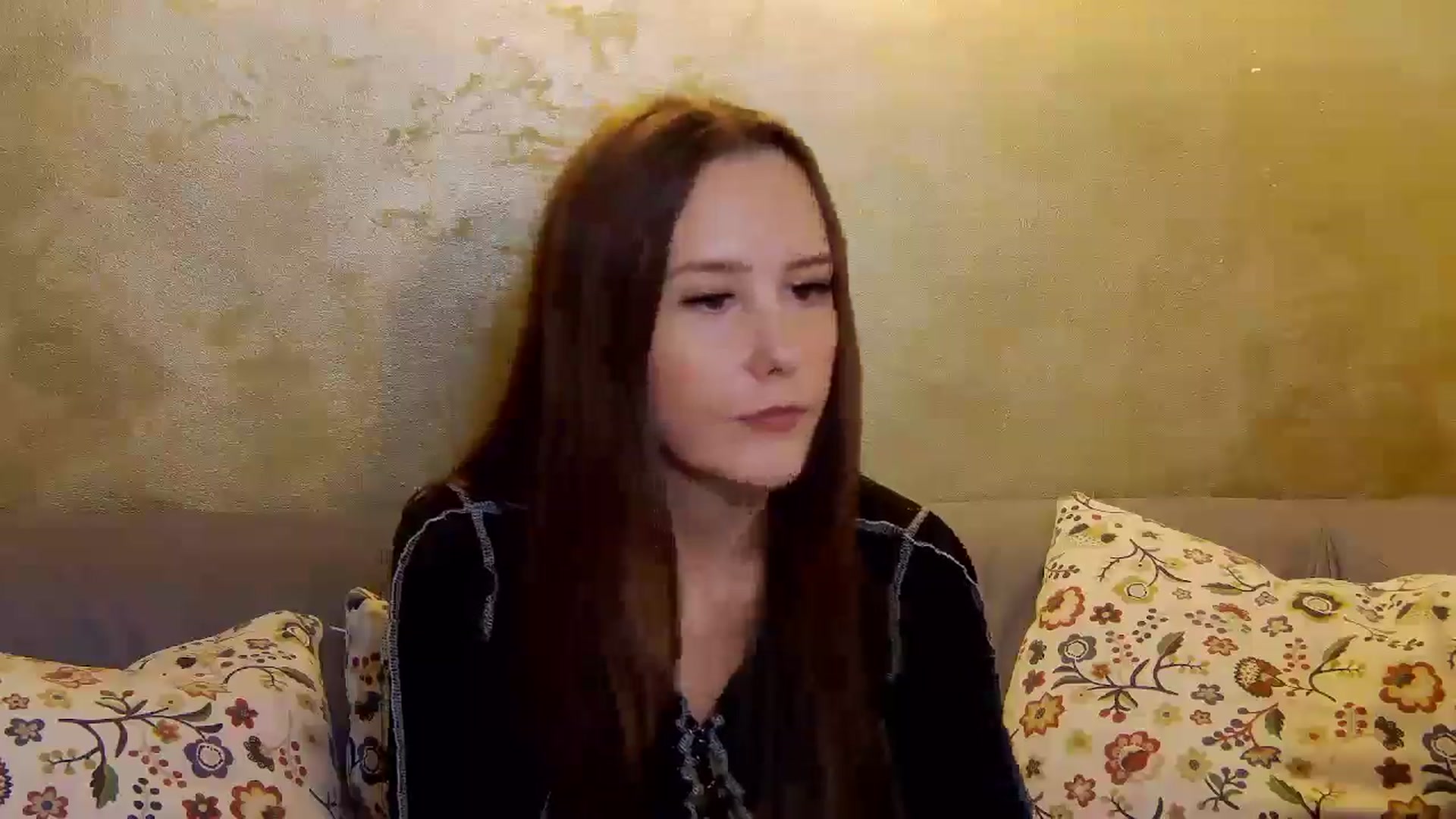 Gallery image thumbnail from Radiance's myfreecams stream on, 11/20/2024, 18:41 image 6 of 20