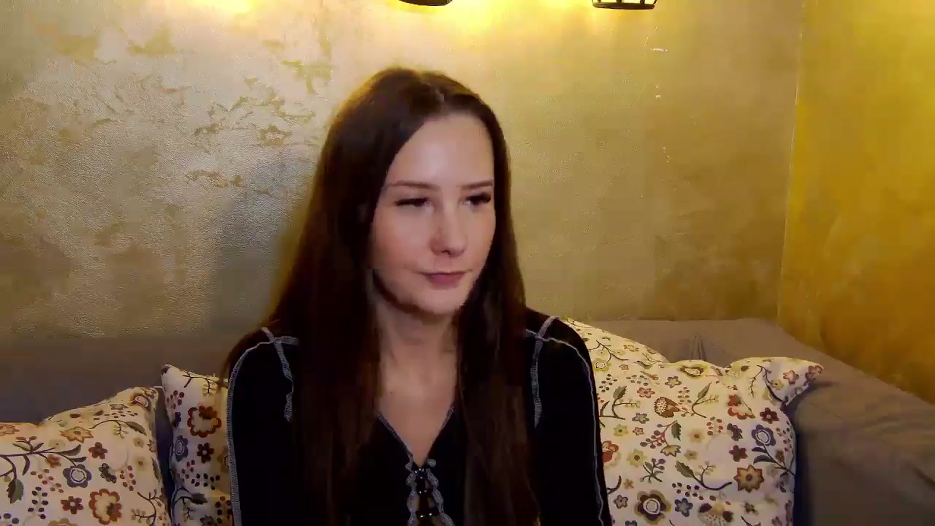 Gallery image thumbnail from Radiance's myfreecams stream on, 11/20/2024, 20:05 image 10 of 20