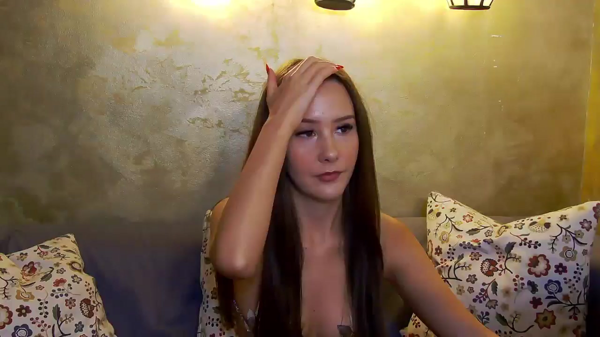 Gallery image thumbnail from Radiance's myfreecams stream on, 11/22/2024, 15:10 image 14 of 20