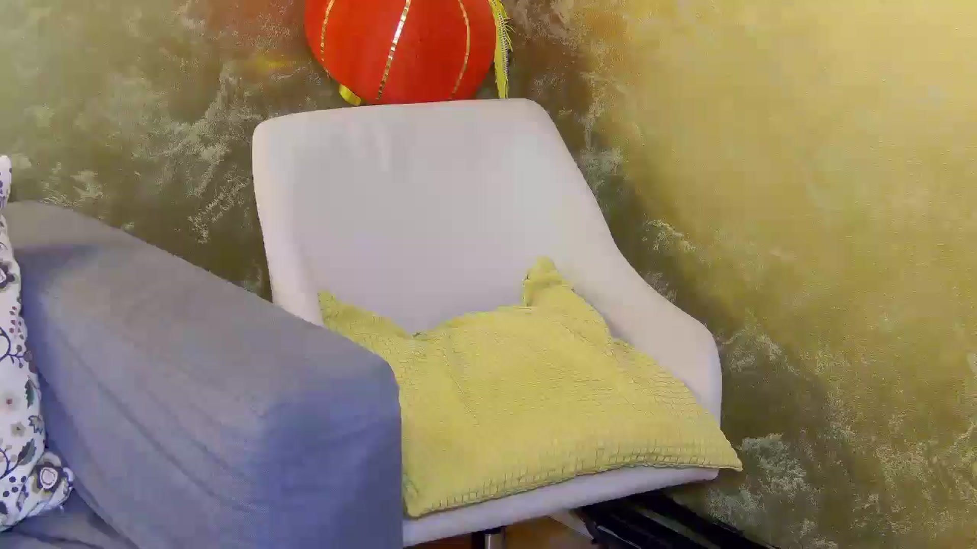 Gallery image thumbnail from Radiance's myfreecams stream on, 11/25/2024, 14:59 image 5 of 20
