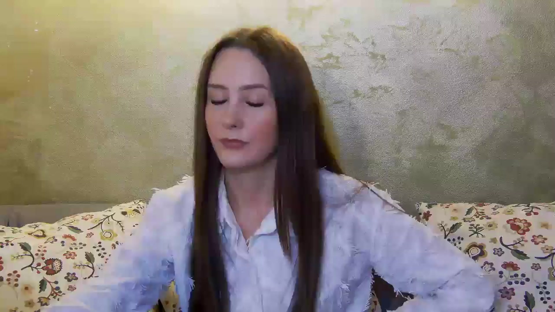 Gallery image thumbnail from Radiance's myfreecams stream on, 11/25/2024, 14:59 image 20 of 20