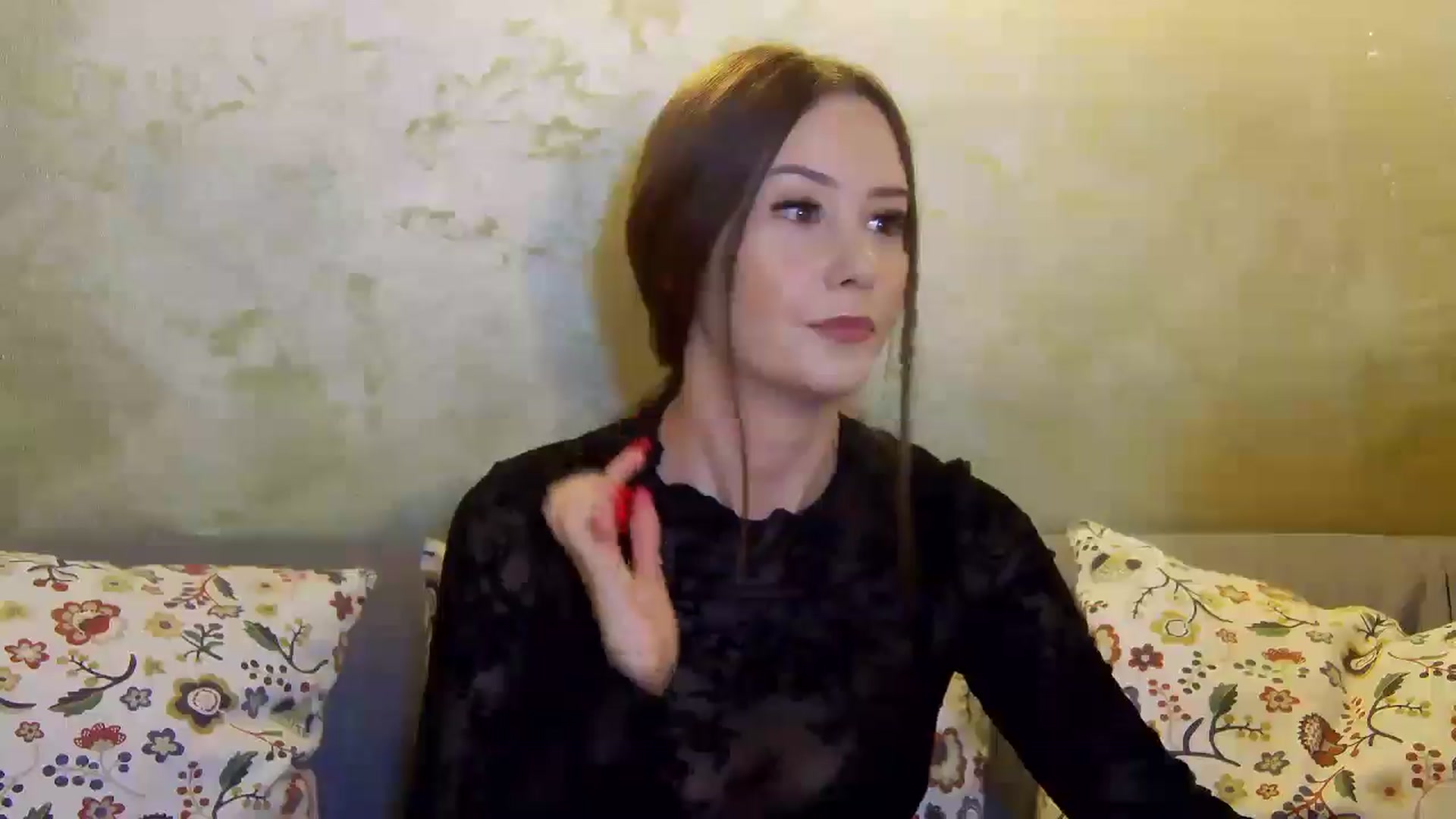 Gallery image thumbnail from Radiance's myfreecams stream on, 11/26/2024, 15:16 image 11 of 20