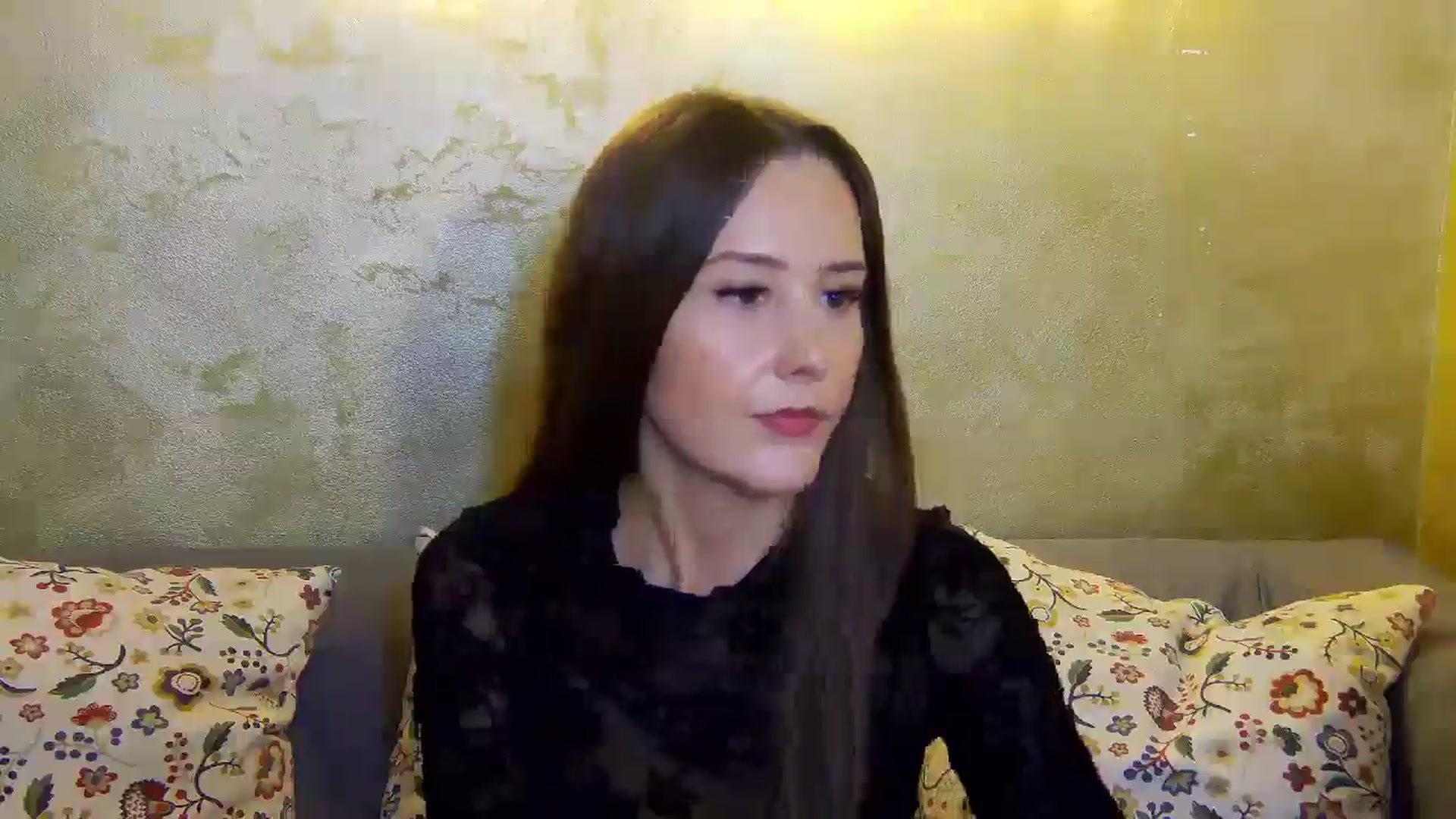 Gallery image thumbnail from Radiance's myfreecams stream on, 11/26/2024, 18:20 image 8 of 20
