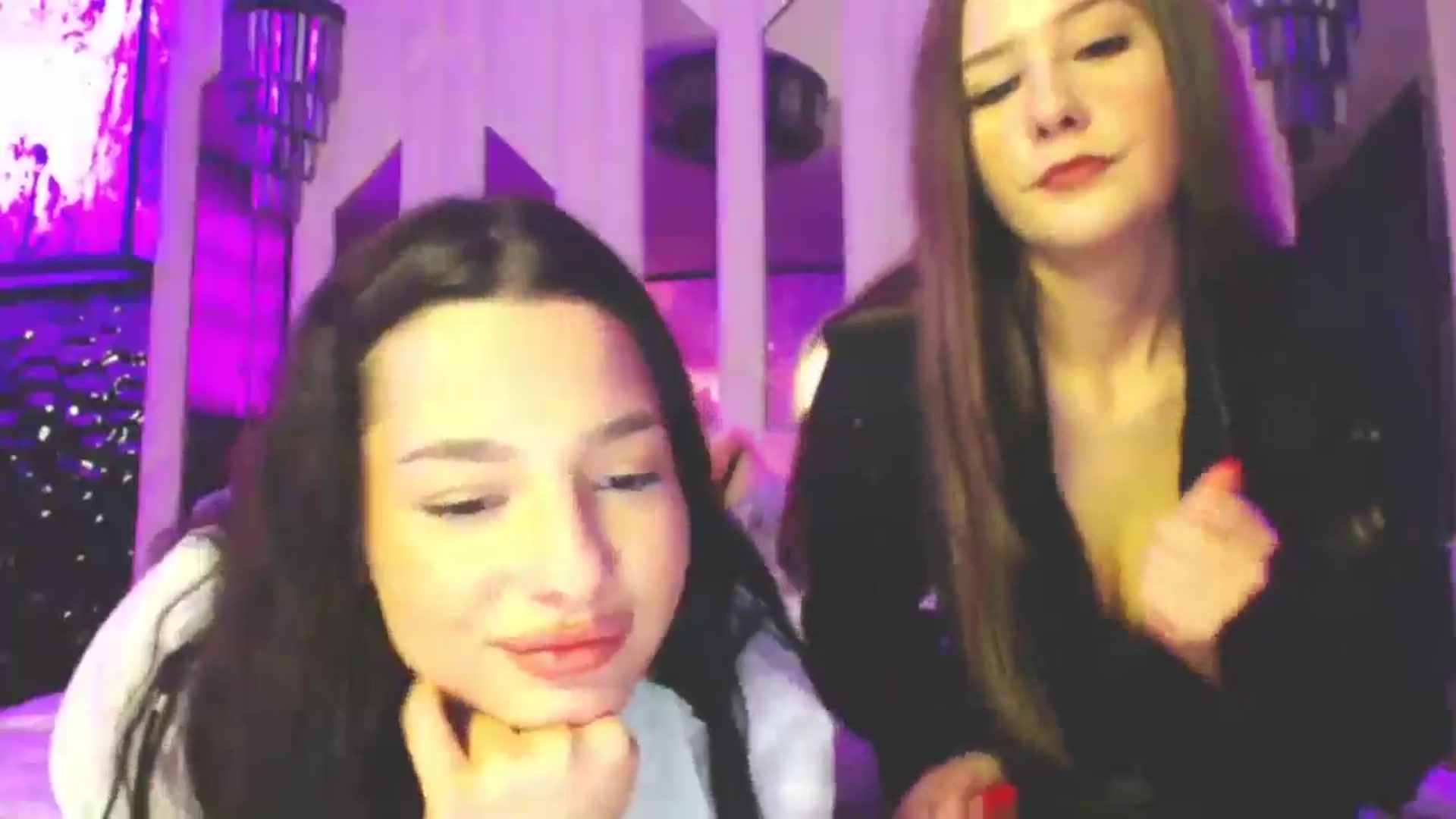 Gallery image thumbnail from Radiance's myfreecams stream on, 11/29/2024, 16:30 image 6 of 20