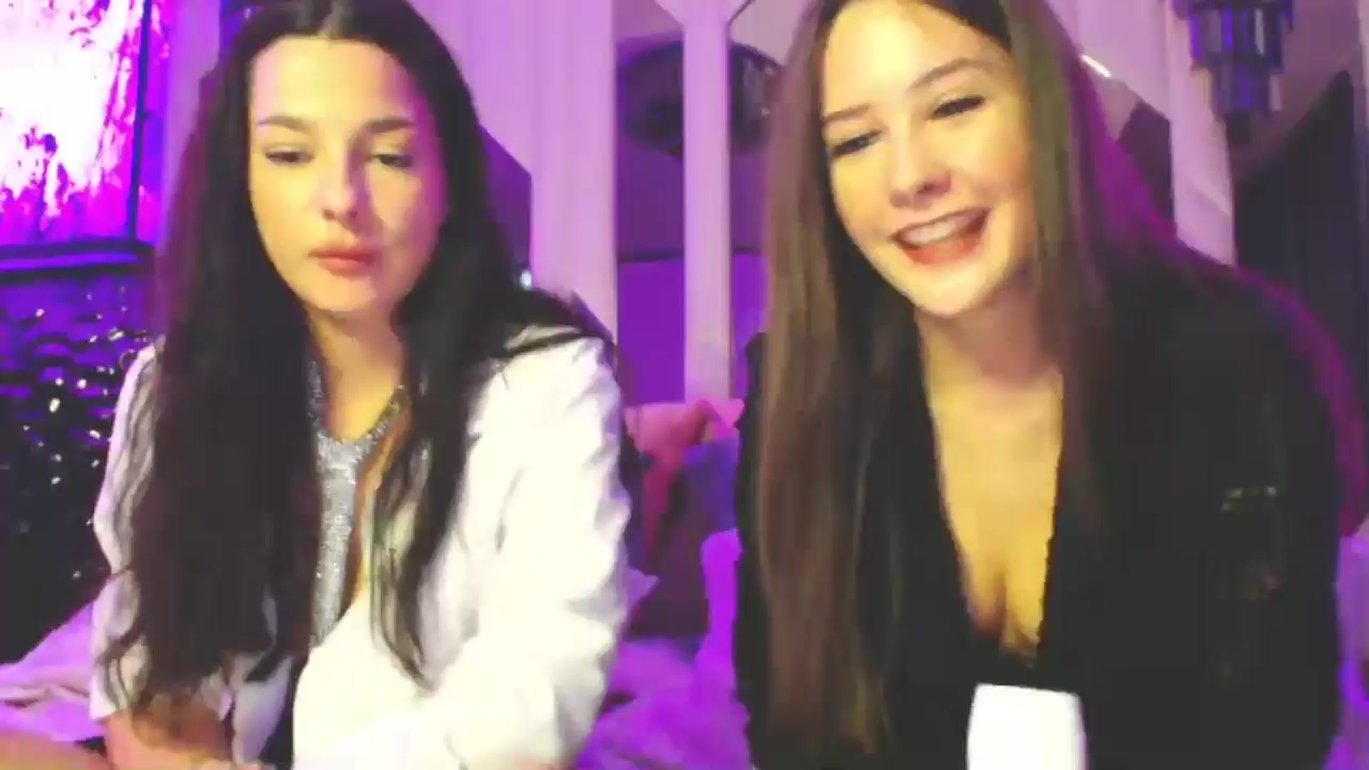 Gallery image thumbnail from Radiance's myfreecams stream on, 11/29/2024, 16:30 image 4 of 20