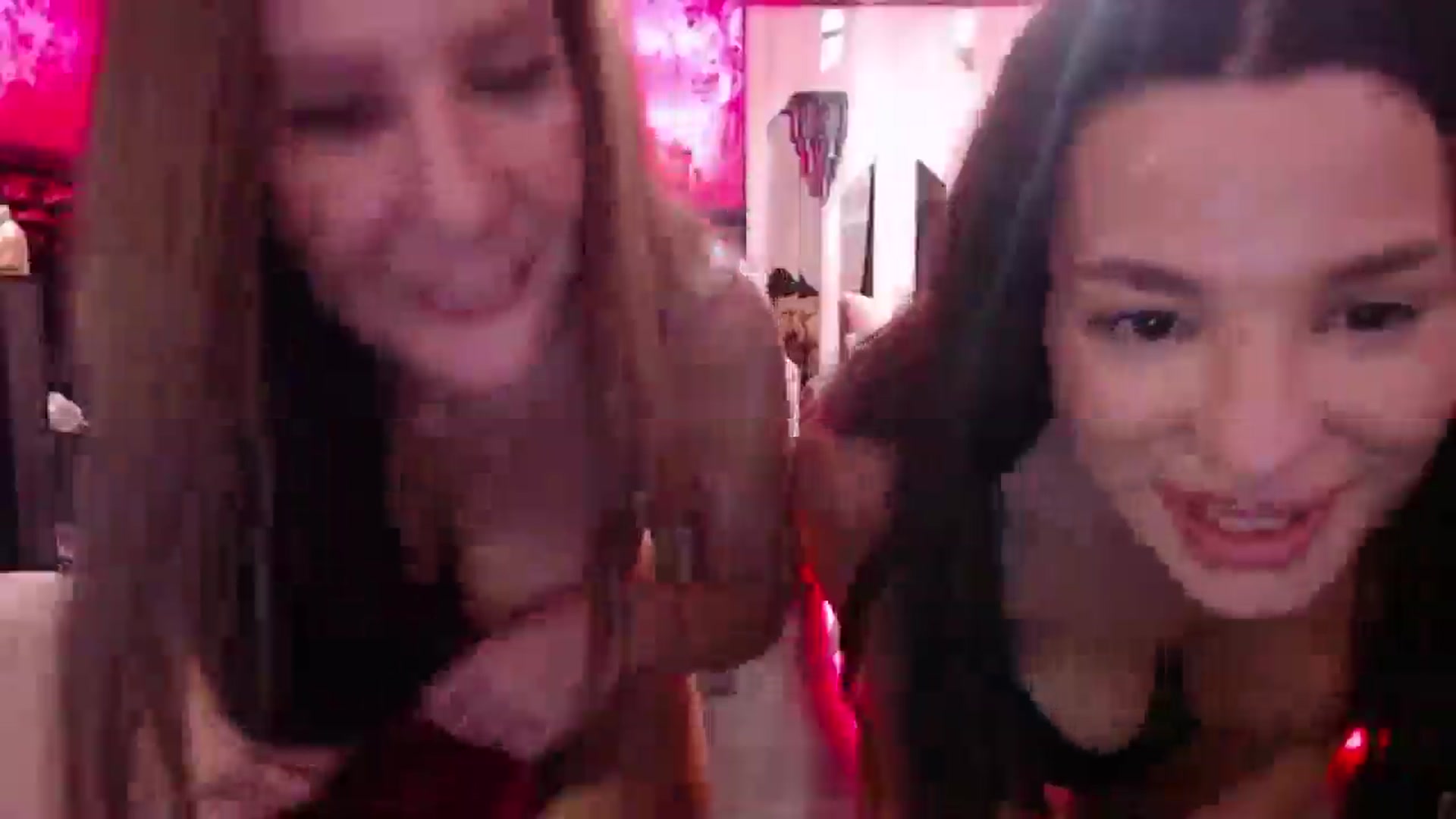 Gallery image thumbnail from Radiance's myfreecams stream on, 11/29/2024, 19:55 image 19 of 20