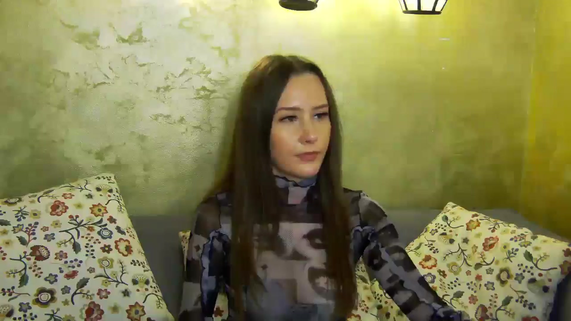 Gallery image thumbnail from Radiance's myfreecams stream on, 12/01/2024, 20:29 image 14 of 20