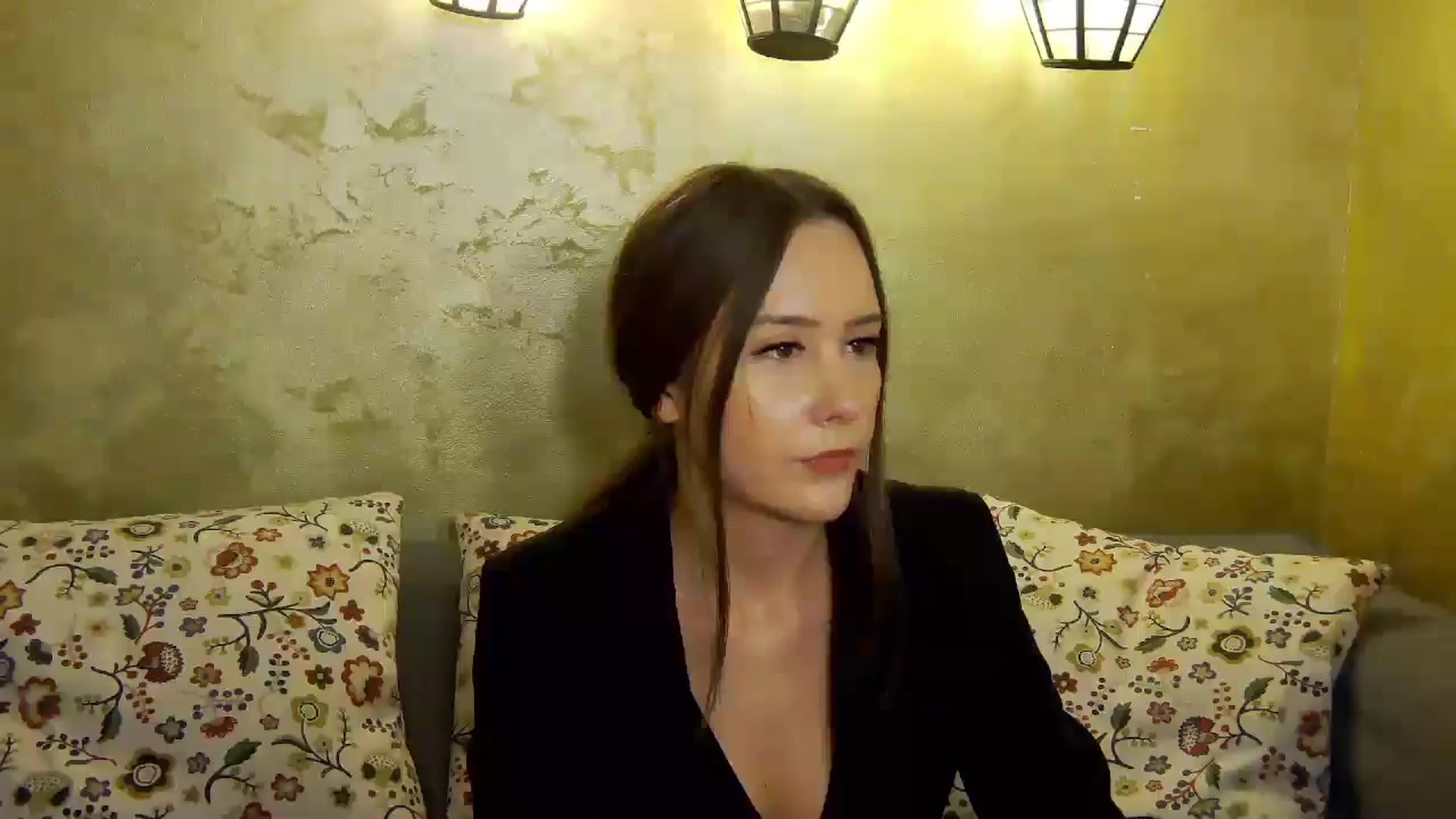 Gallery image thumbnail from Radiance's myfreecams stream on, 12/02/2024, 18:37 image 14 of 20