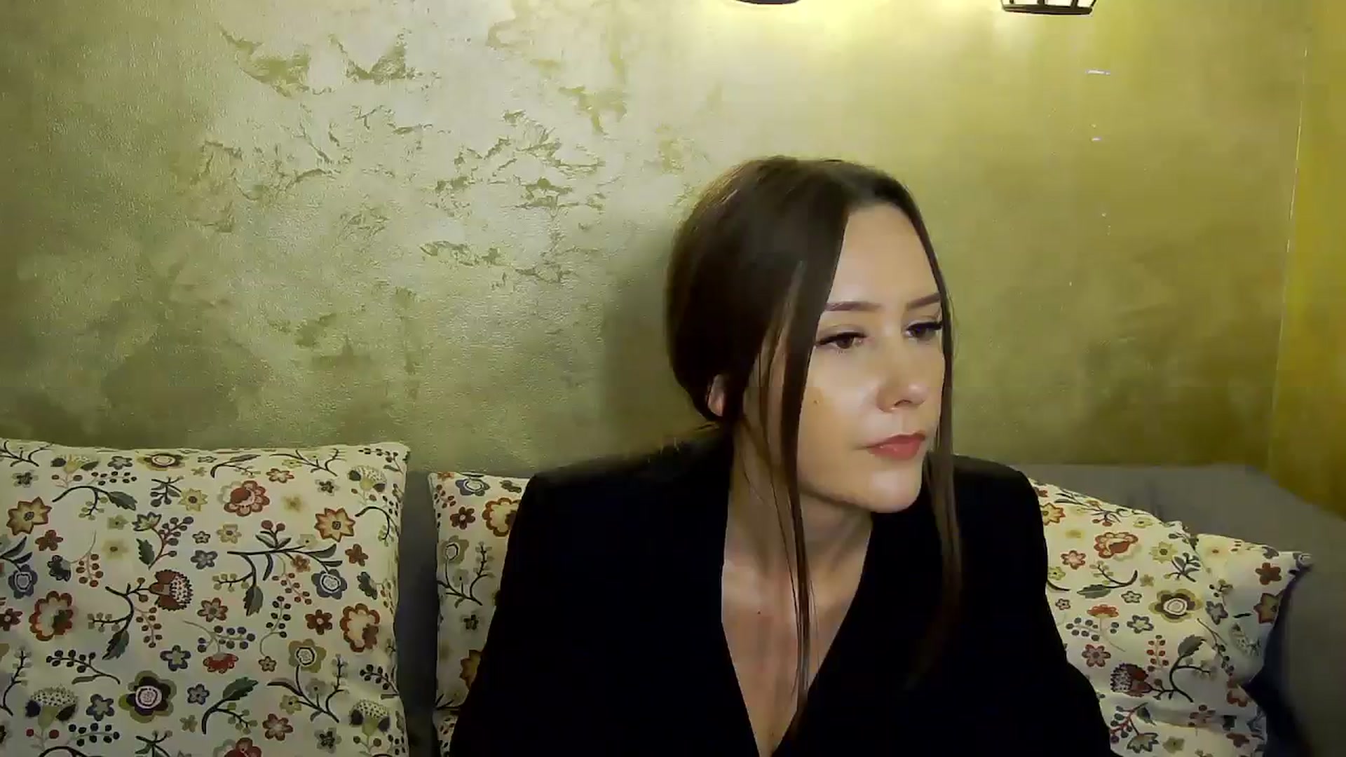 Gallery image thumbnail from Radiance's myfreecams stream on, 12/02/2024, 22:08 image 11 of 20