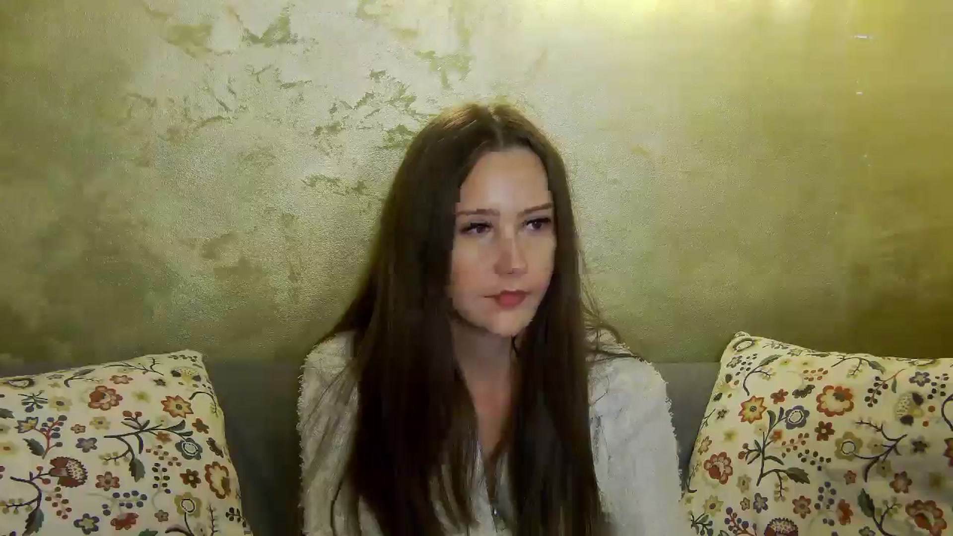Gallery image thumbnail from Radiance's myfreecams stream on, 12/03/2024, 15:12 image 3 of 20