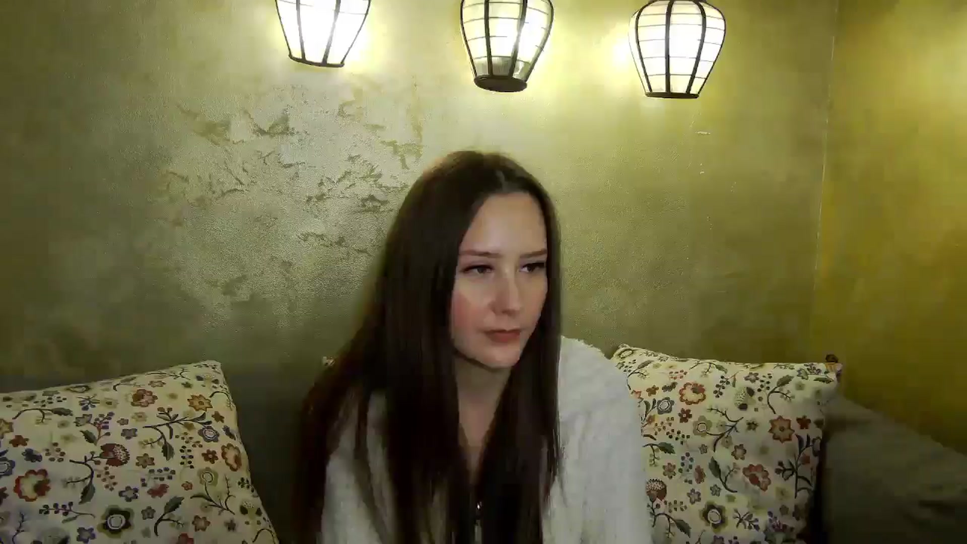 Gallery image thumbnail from Radiance's myfreecams stream on, 12/03/2024, 16:10 image 16 of 20