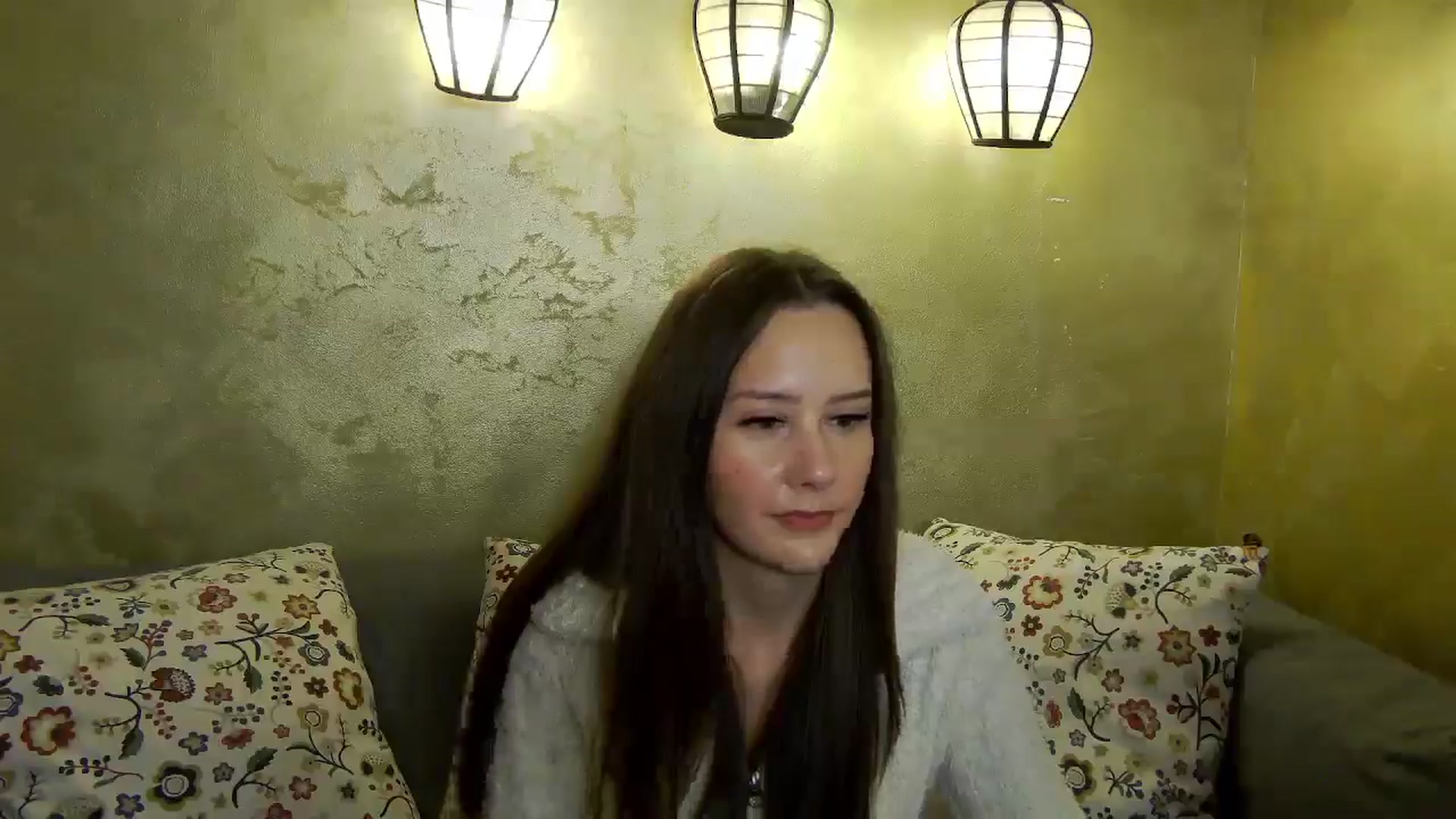 Gallery image thumbnail from Radiance's myfreecams stream on, 12/03/2024, 16:10 image 14 of 20