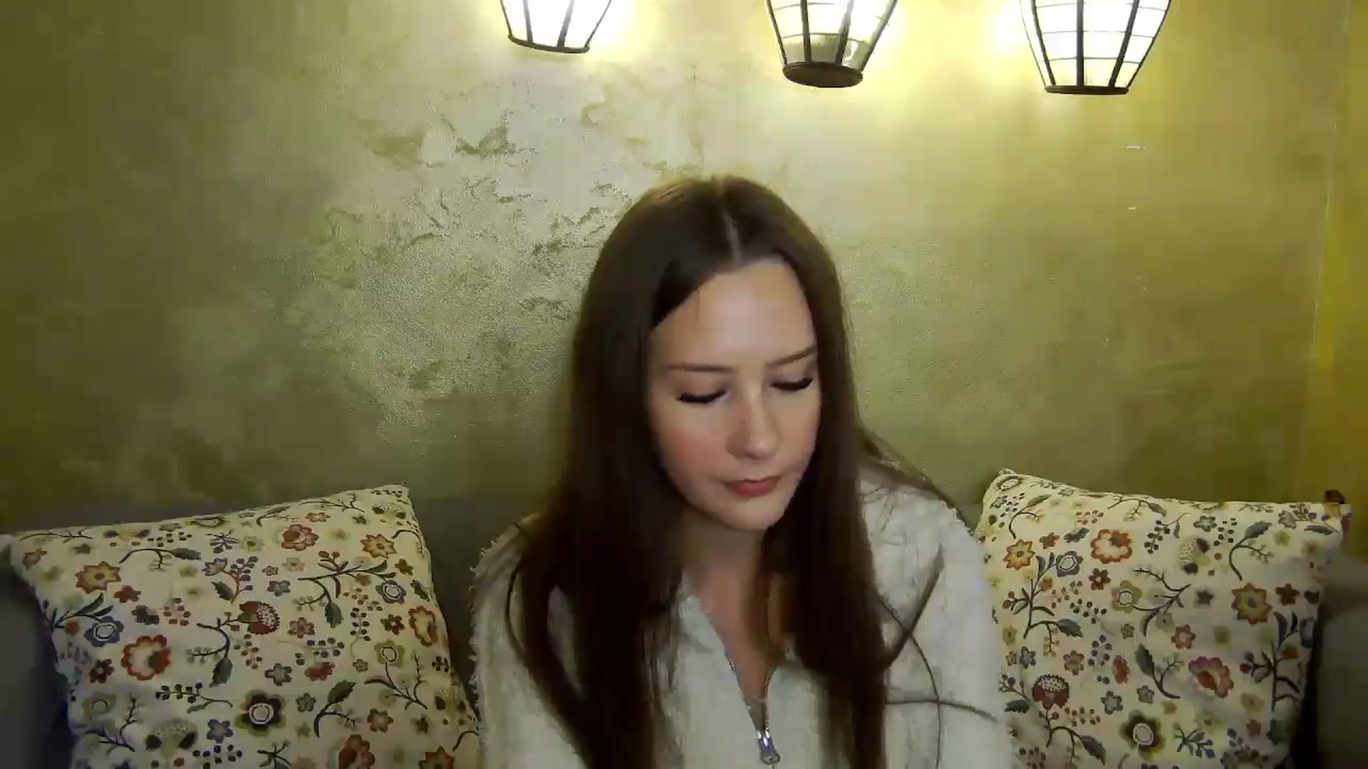 Gallery image thumbnail from Radiance's myfreecams stream on, 12/03/2024, 16:10 image 6 of 20