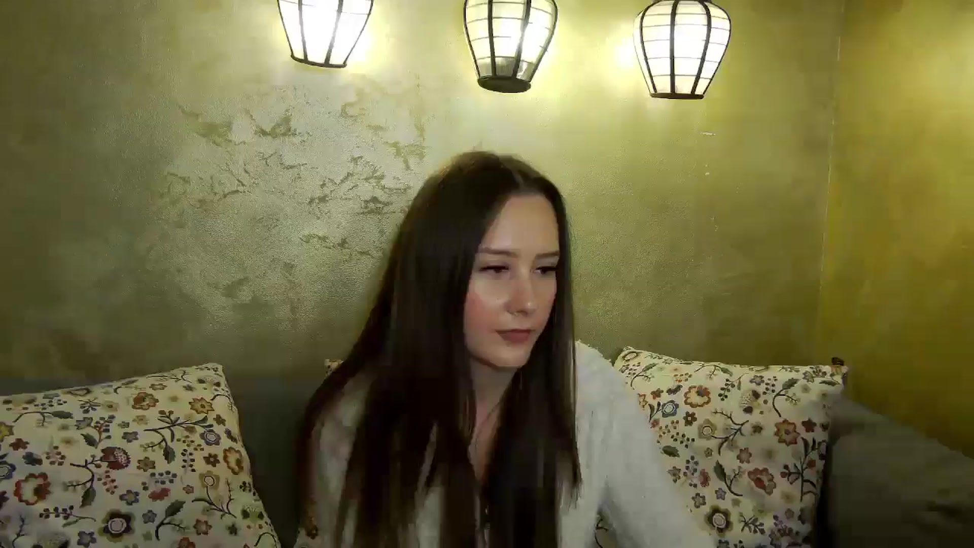 Gallery image thumbnail from Radiance's myfreecams stream on, 12/03/2024, 16:10 image 12 of 20