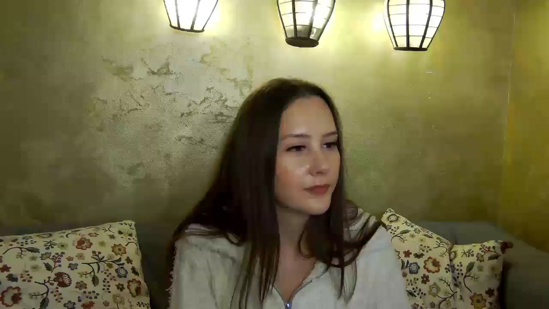 Gallery image thumbnail from Radiance's myfreecams stream on, 12/03/2024, 18:40 image 12 of 20