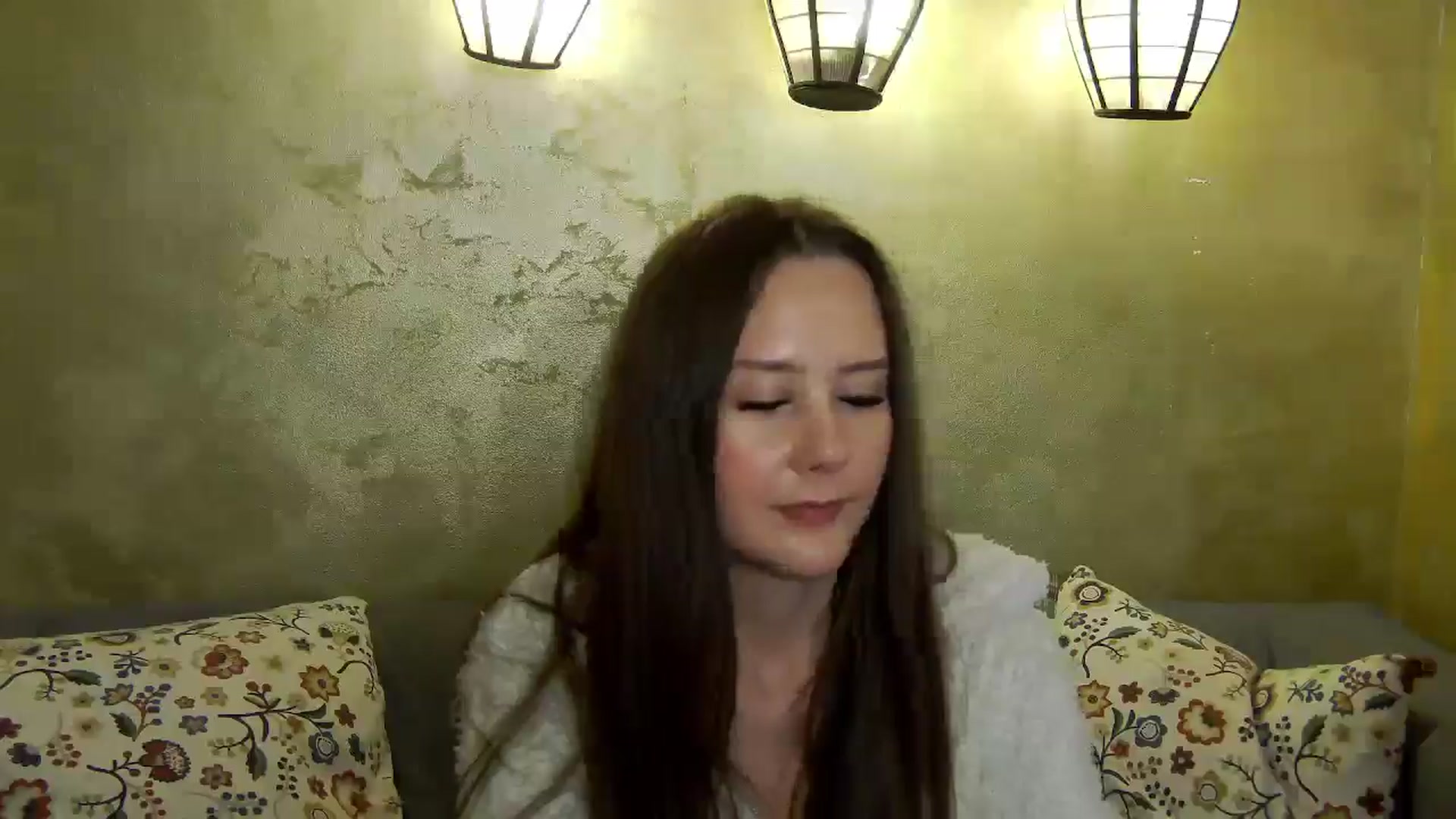 Gallery image thumbnail from Radiance's myfreecams stream on, 12/03/2024, 20:24 image 13 of 20