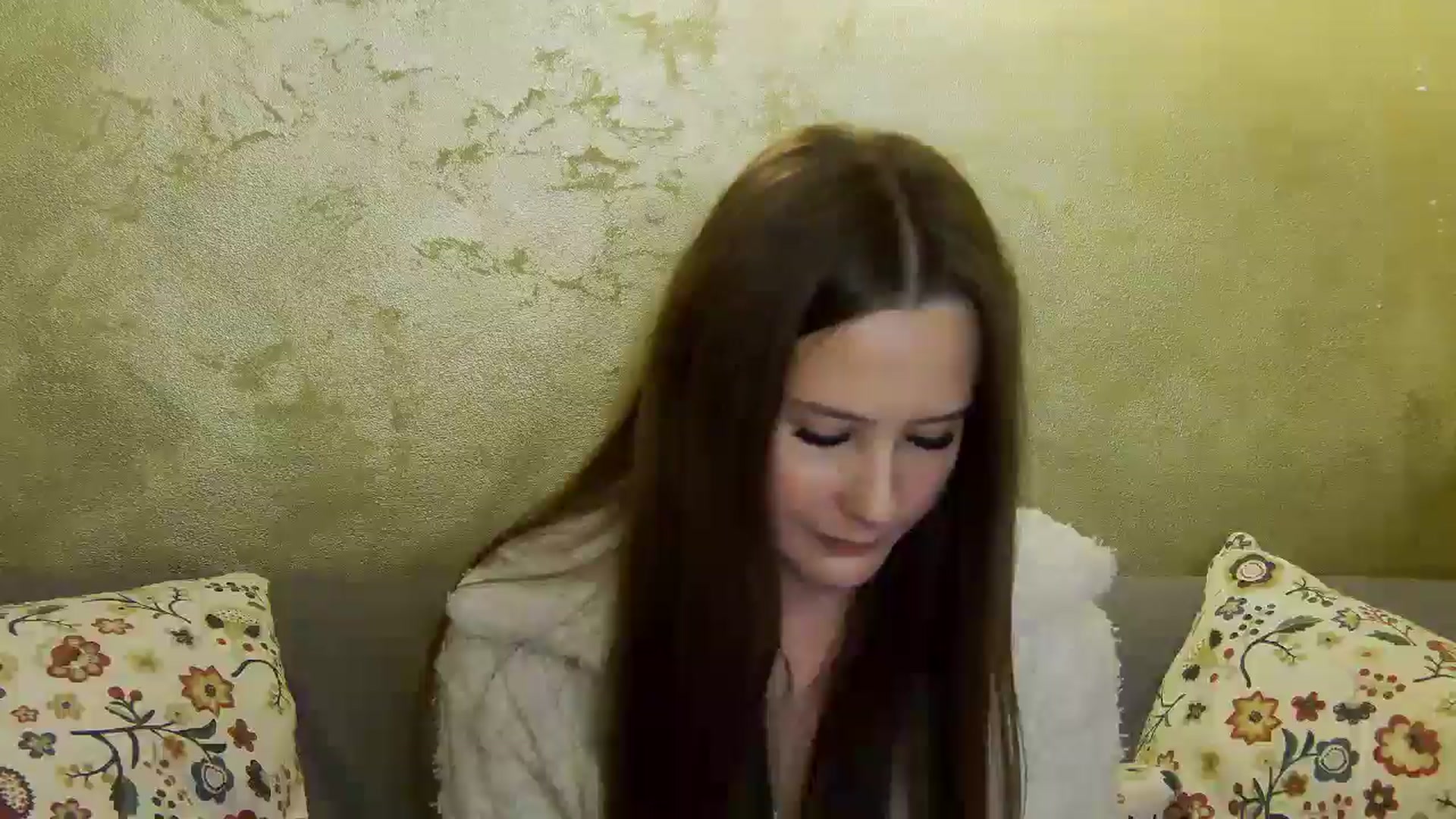 Gallery image thumbnail from Radiance's myfreecams stream on, 12/03/2024, 20:24 image 4 of 20