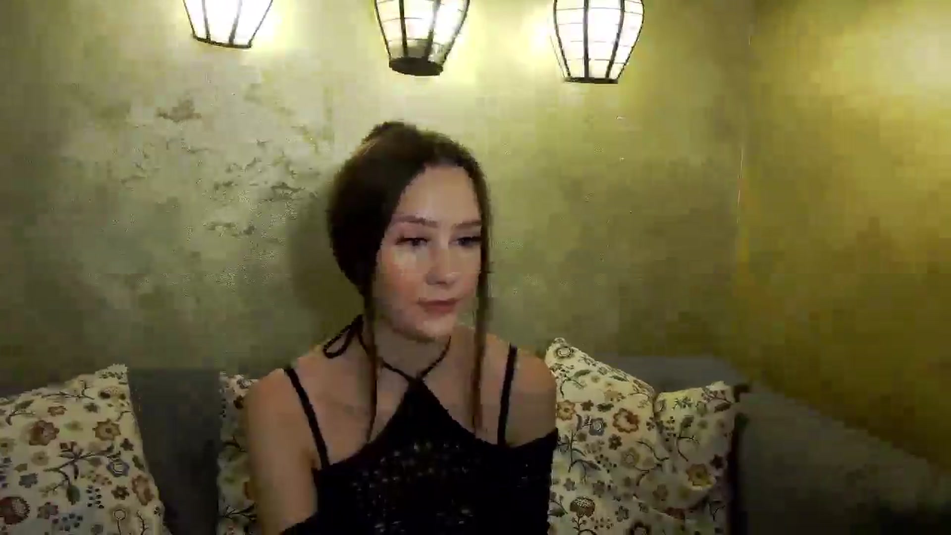 Gallery image thumbnail from Radiance's myfreecams stream on, 12/04/2024, 14:16 image 10 of 20