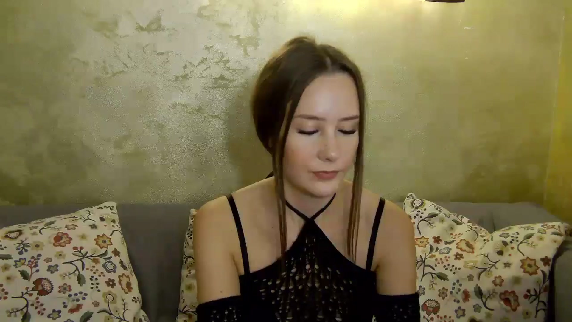 Gallery image thumbnail from Radiance's myfreecams stream on, 12/04/2024, 15:29 image 18 of 20