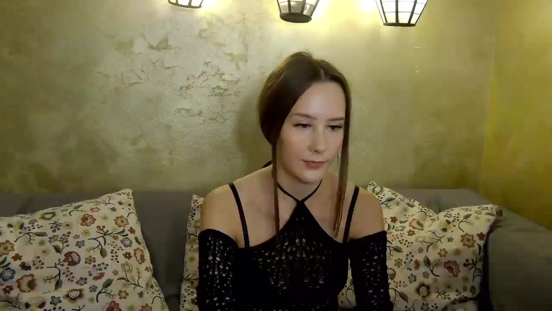 Gallery image thumbnail from Radiance's myfreecams stream on, 12/04/2024, 15:29 image 5 of 20