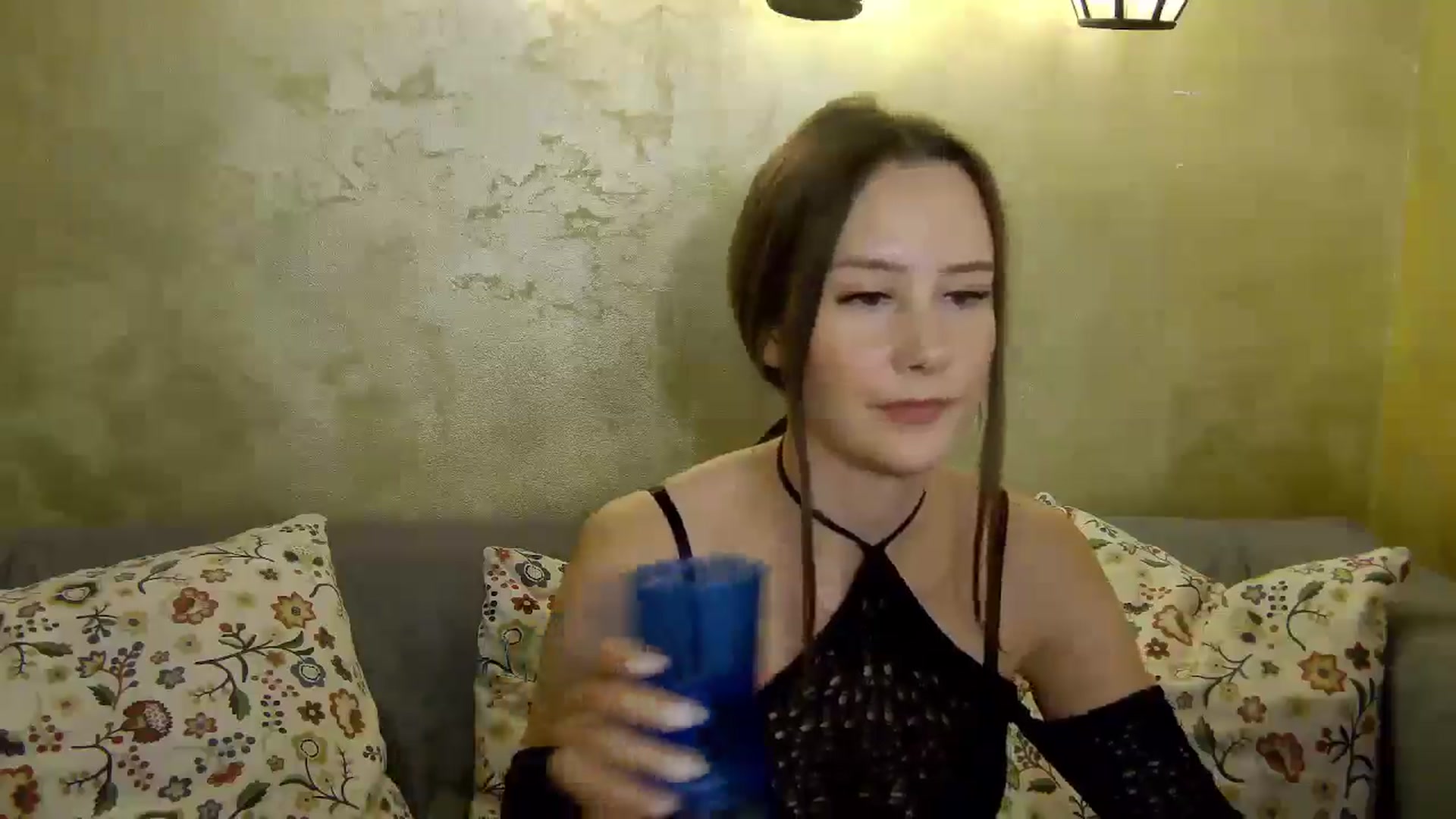 Gallery image thumbnail from Radiance's myfreecams stream on, 12/04/2024, 16:18 image 7 of 20