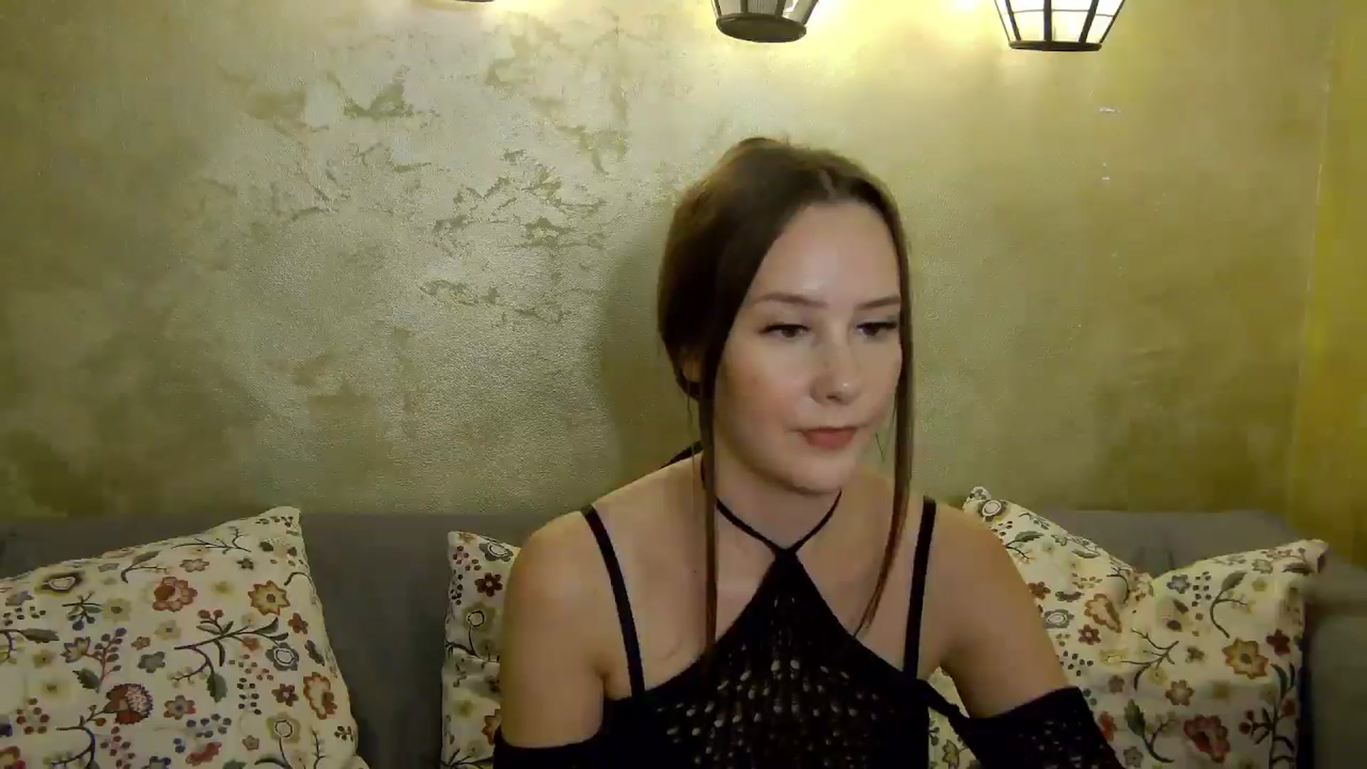 Gallery image thumbnail from Radiance's myfreecams stream on, 12/04/2024, 20:45 image 5 of 20