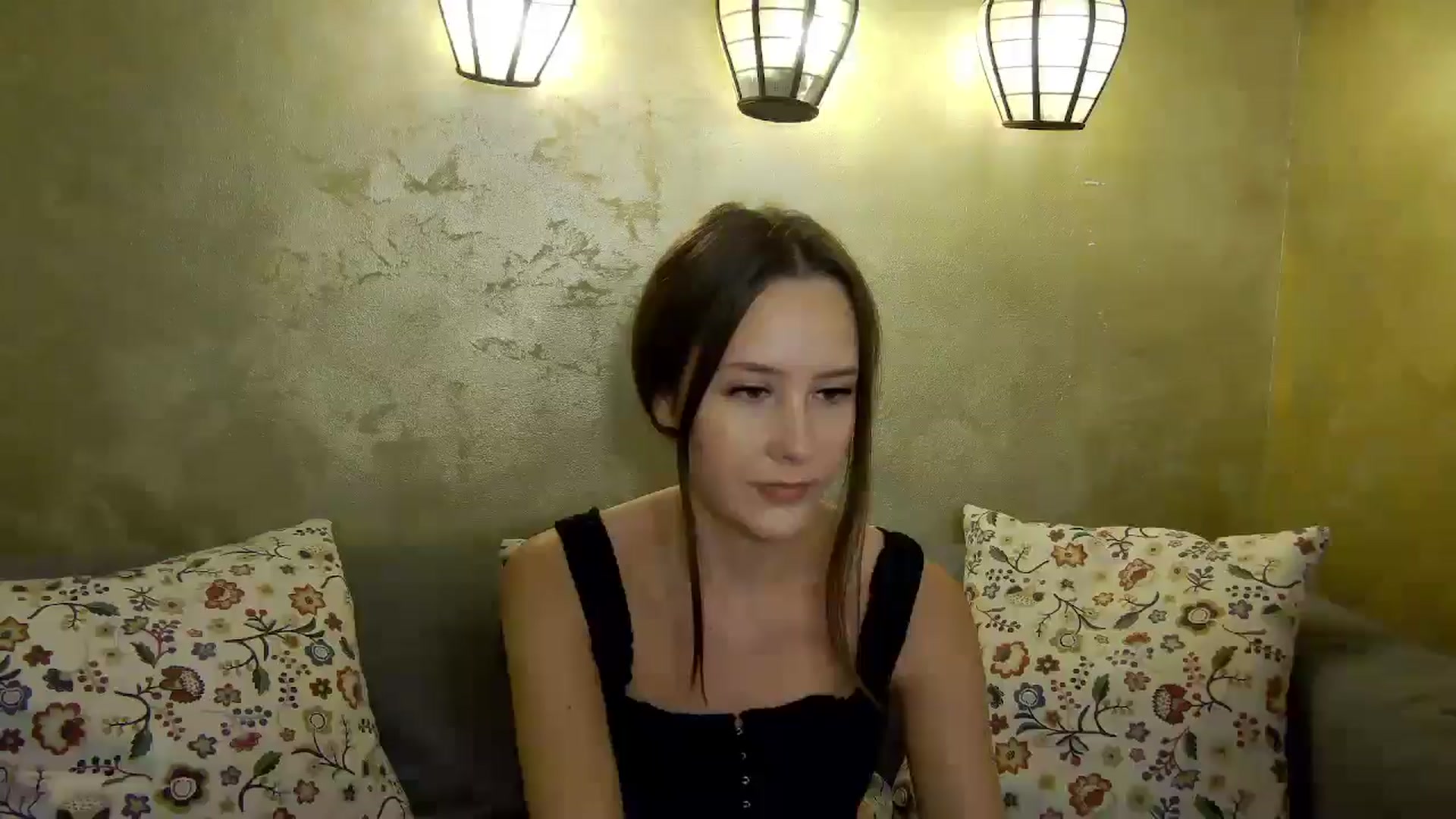 Gallery image thumbnail from Radiance's myfreecams stream on, 12/05/2024, 14:57 image 1 of 20