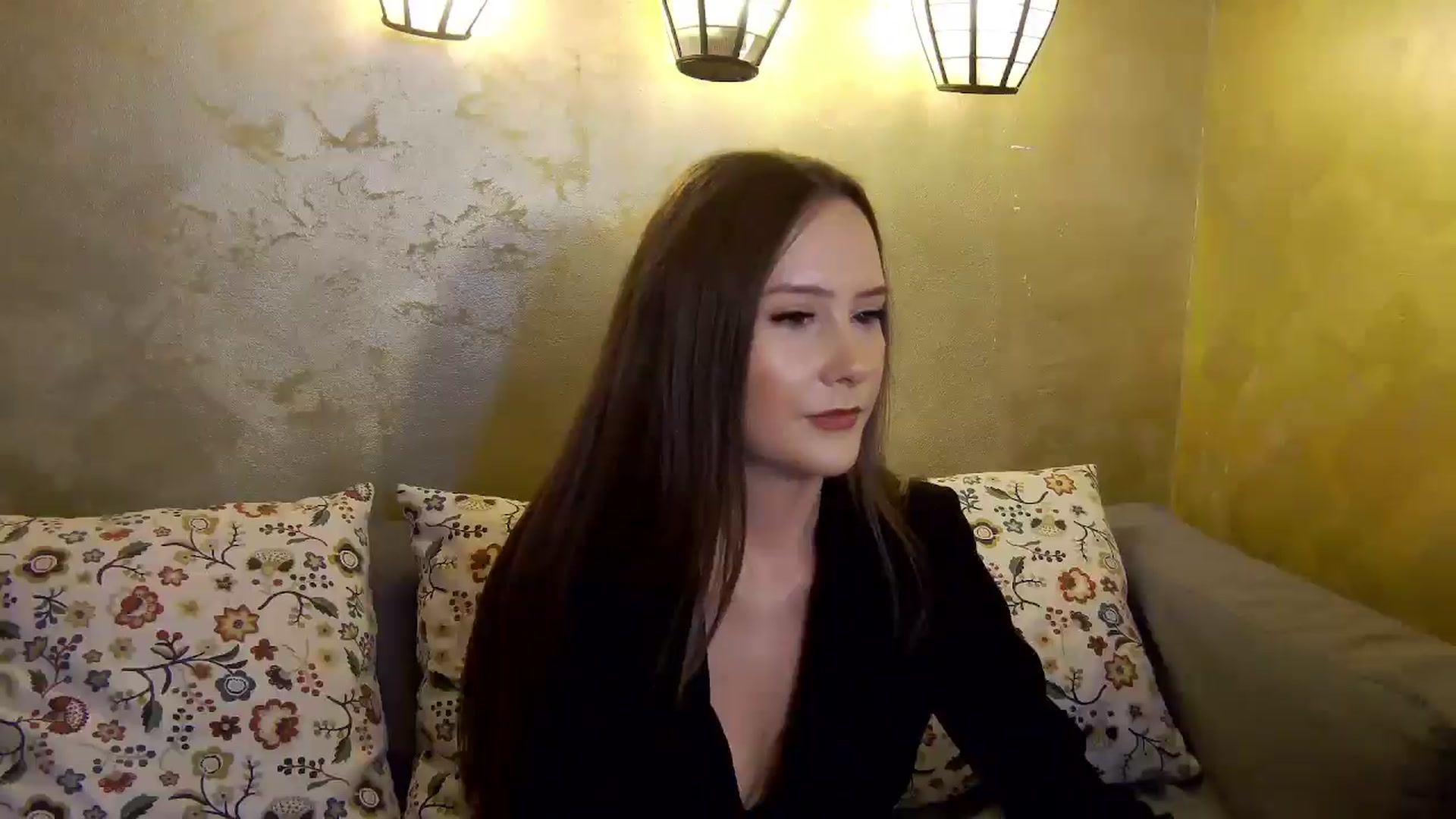 Gallery image thumbnail from Radiance's myfreecams stream on, 12/12/2024, 16:09 image 8 of 20
