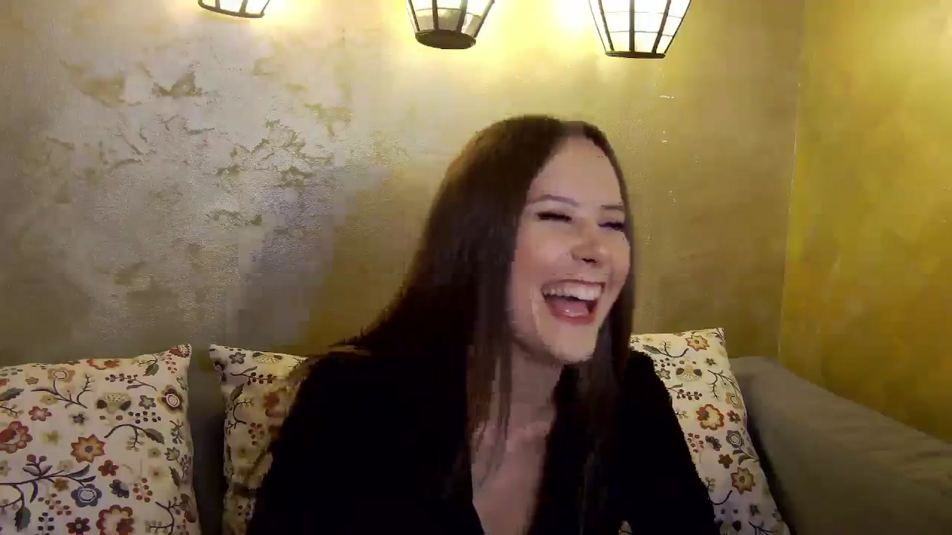Gallery image thumbnail from Radiance's myfreecams stream on, 12/12/2024, 16:09 image 15 of 20
