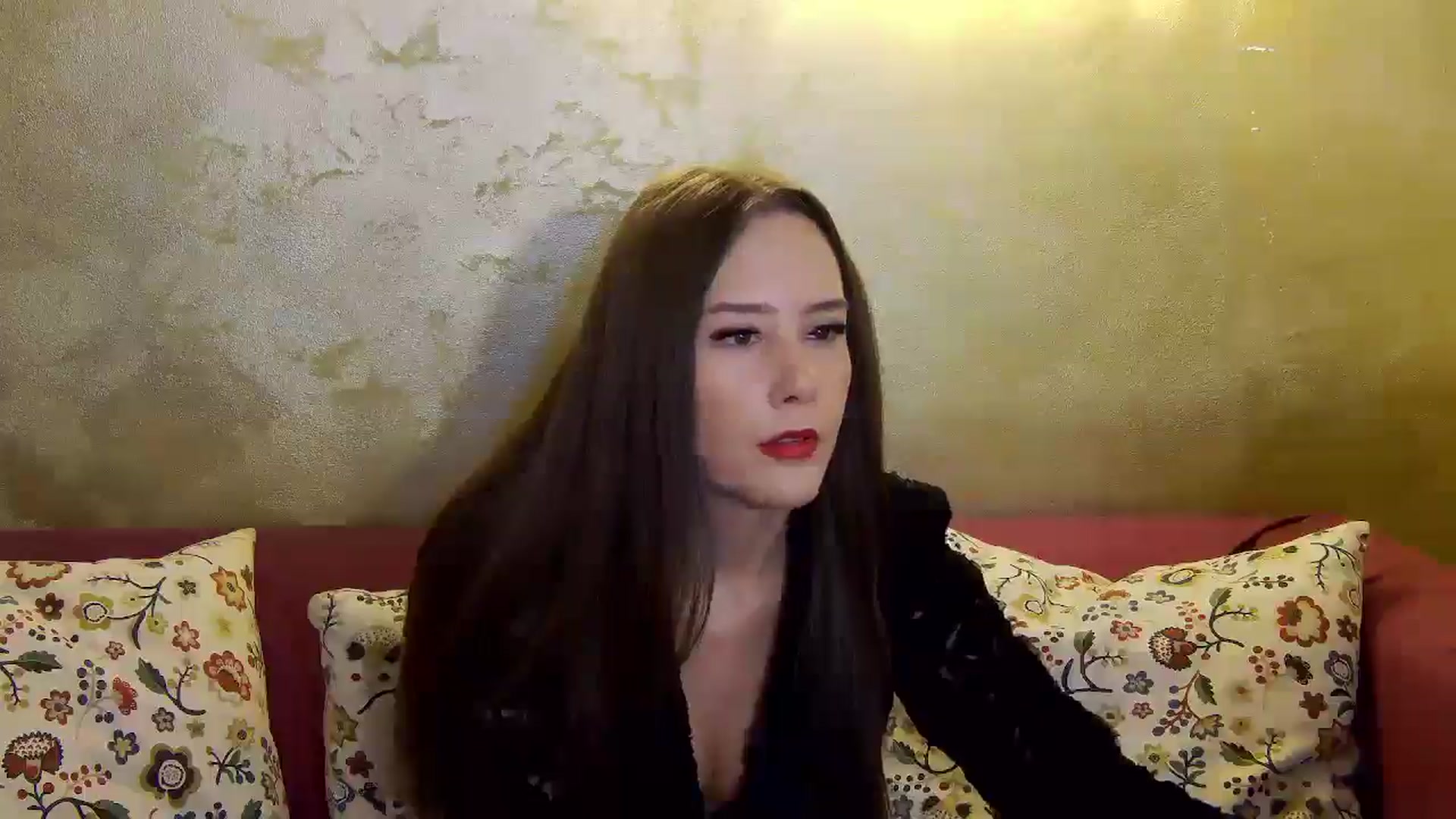 Gallery image thumbnail from Radiance's myfreecams stream on, 12/15/2024, 15:58 image 2 of 20