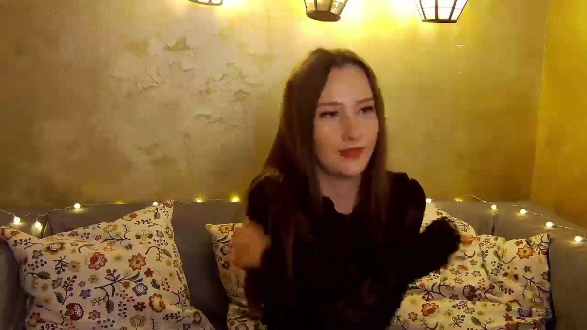 Gallery image thumbnail from Radiance's myfreecams stream on, 12/19/2024, 17:45 image 14 of 20