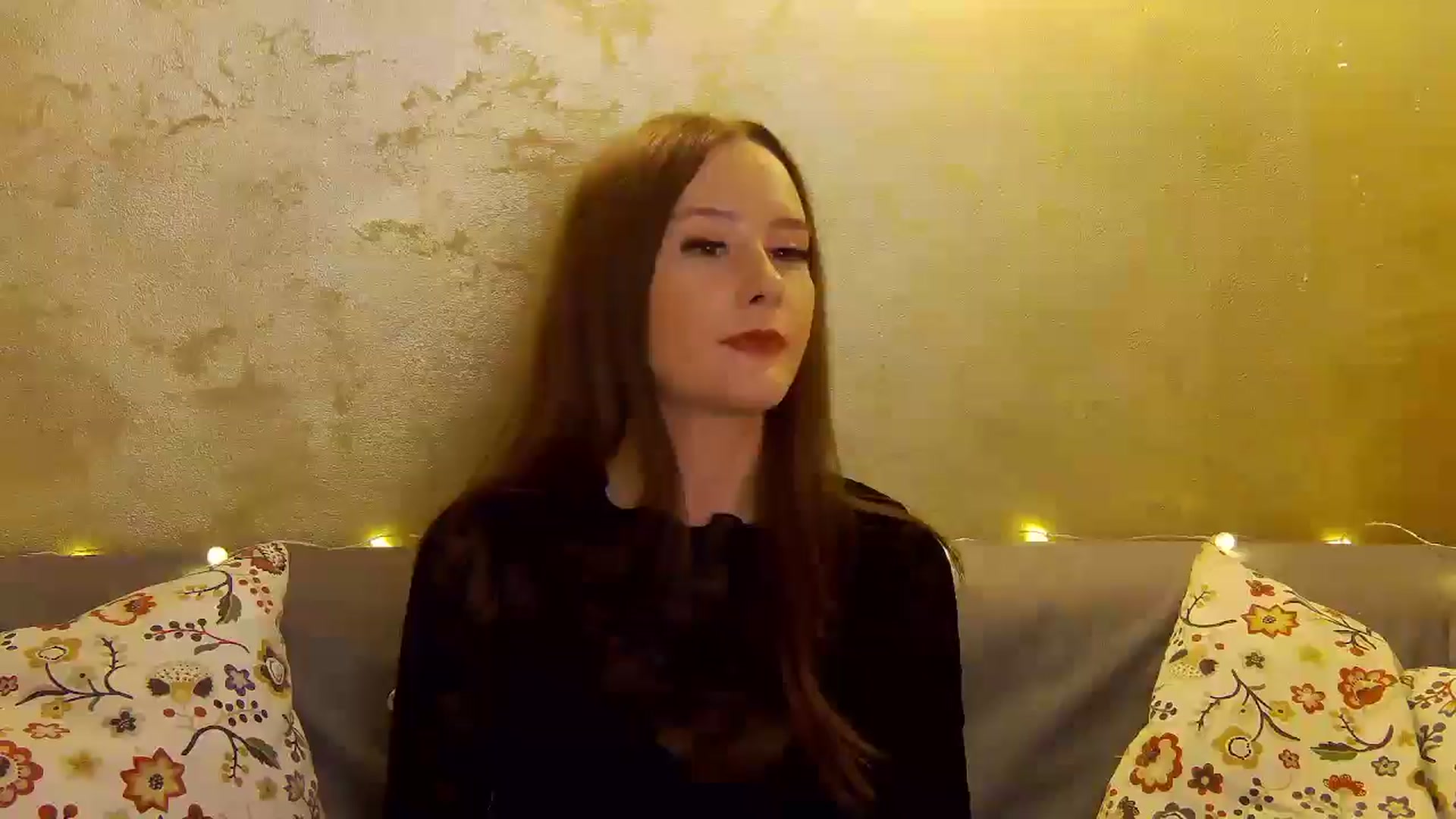 Gallery image thumbnail from Radiance's myfreecams stream on, 12/19/2024, 17:45 image 15 of 20