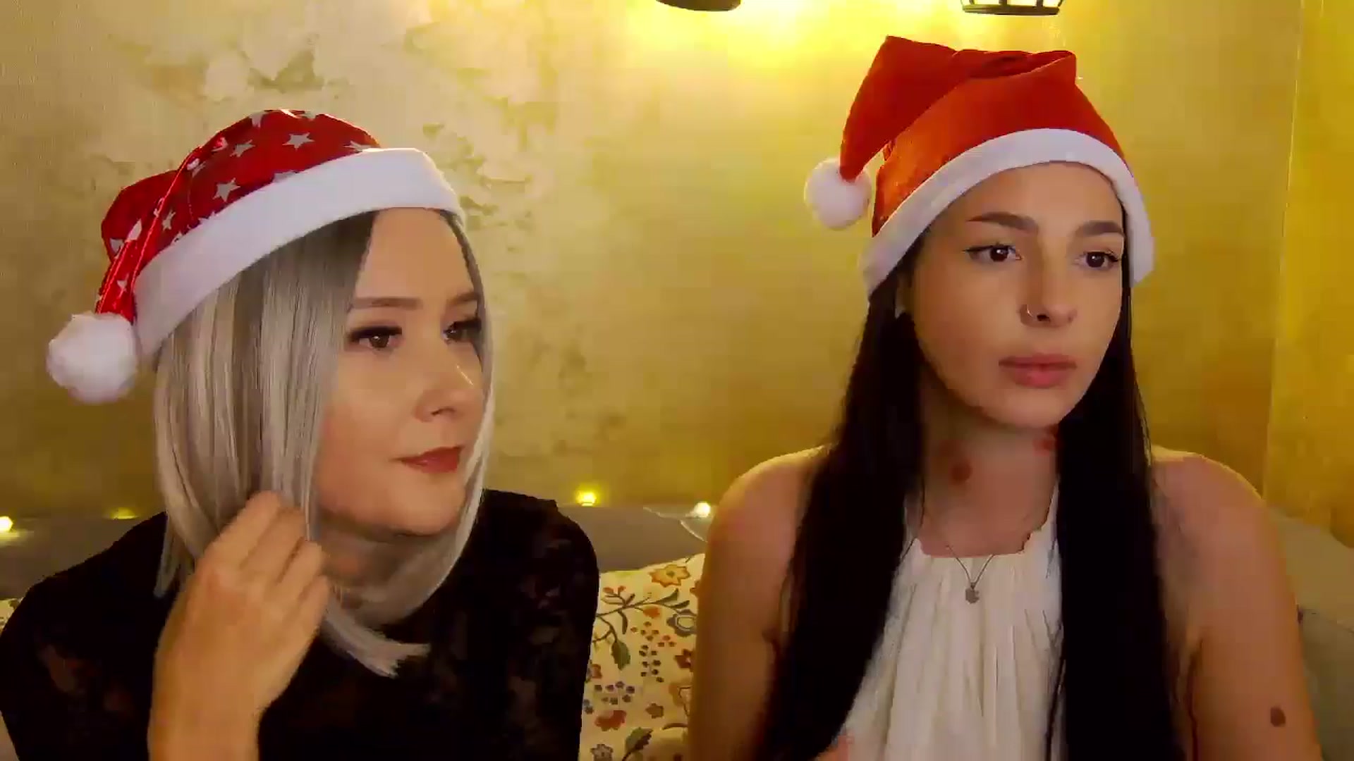 Gallery image thumbnail from Radiance's myfreecams stream on, 12/19/2024, 20:20 image 16 of 20