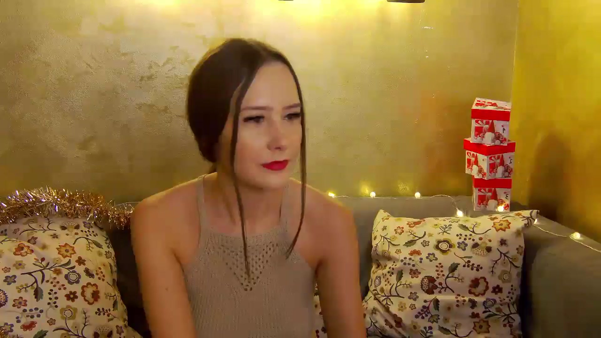 Gallery image thumbnail from Radiance's myfreecams stream on, 12/20/2024, 14:47 image 13 of 20