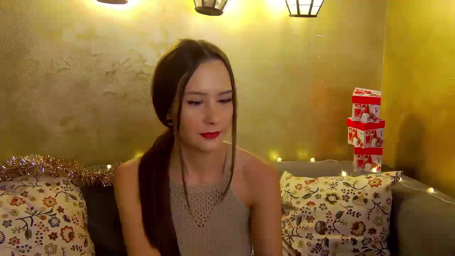 Gallery image thumbnail from Radiance's myfreecams stream on, 12/20/2024, 14:47 image 7 of 20