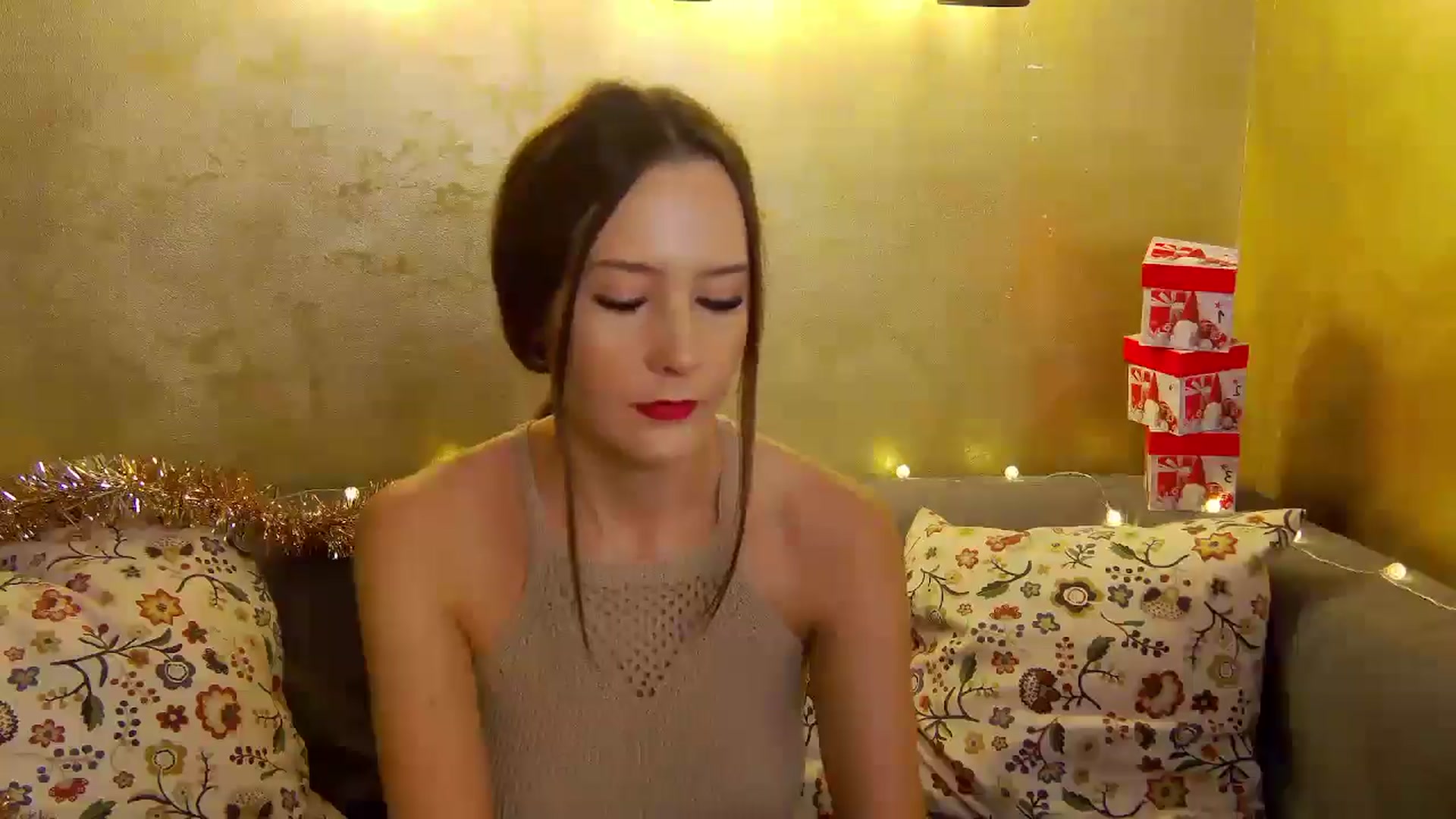 Gallery image thumbnail from Radiance's myfreecams stream on, 12/20/2024, 14:47 image 16 of 20