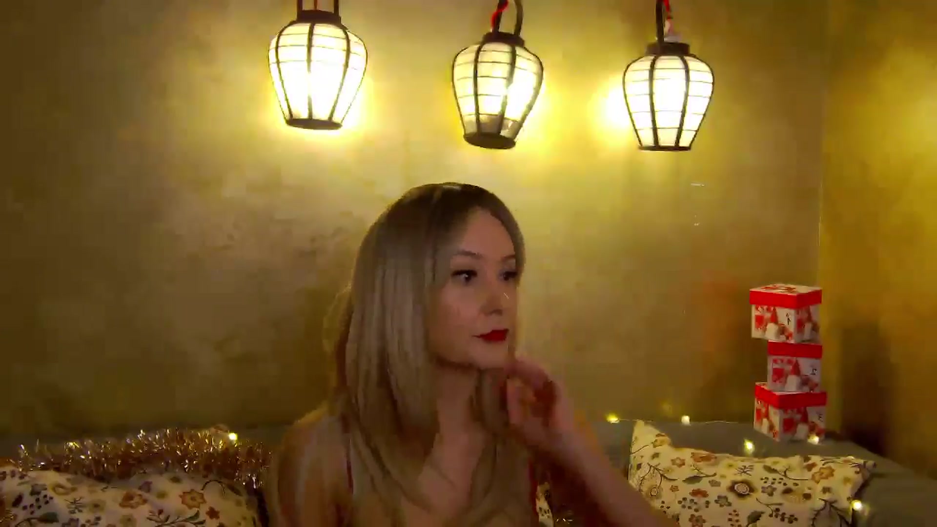 Gallery image thumbnail from Radiance's myfreecams stream on, 12/20/2024, 16:59 image 2 of 20
