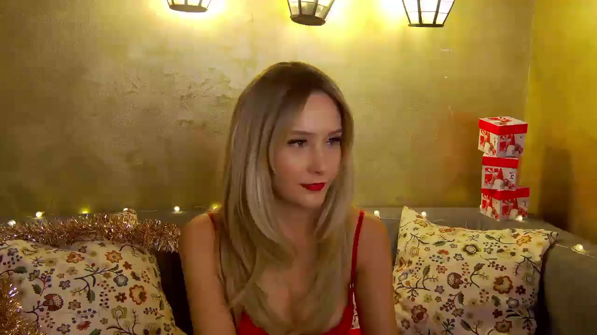 Gallery image thumbnail from Radiance's myfreecams stream on, 12/20/2024, 19:08 image 5 of 20
