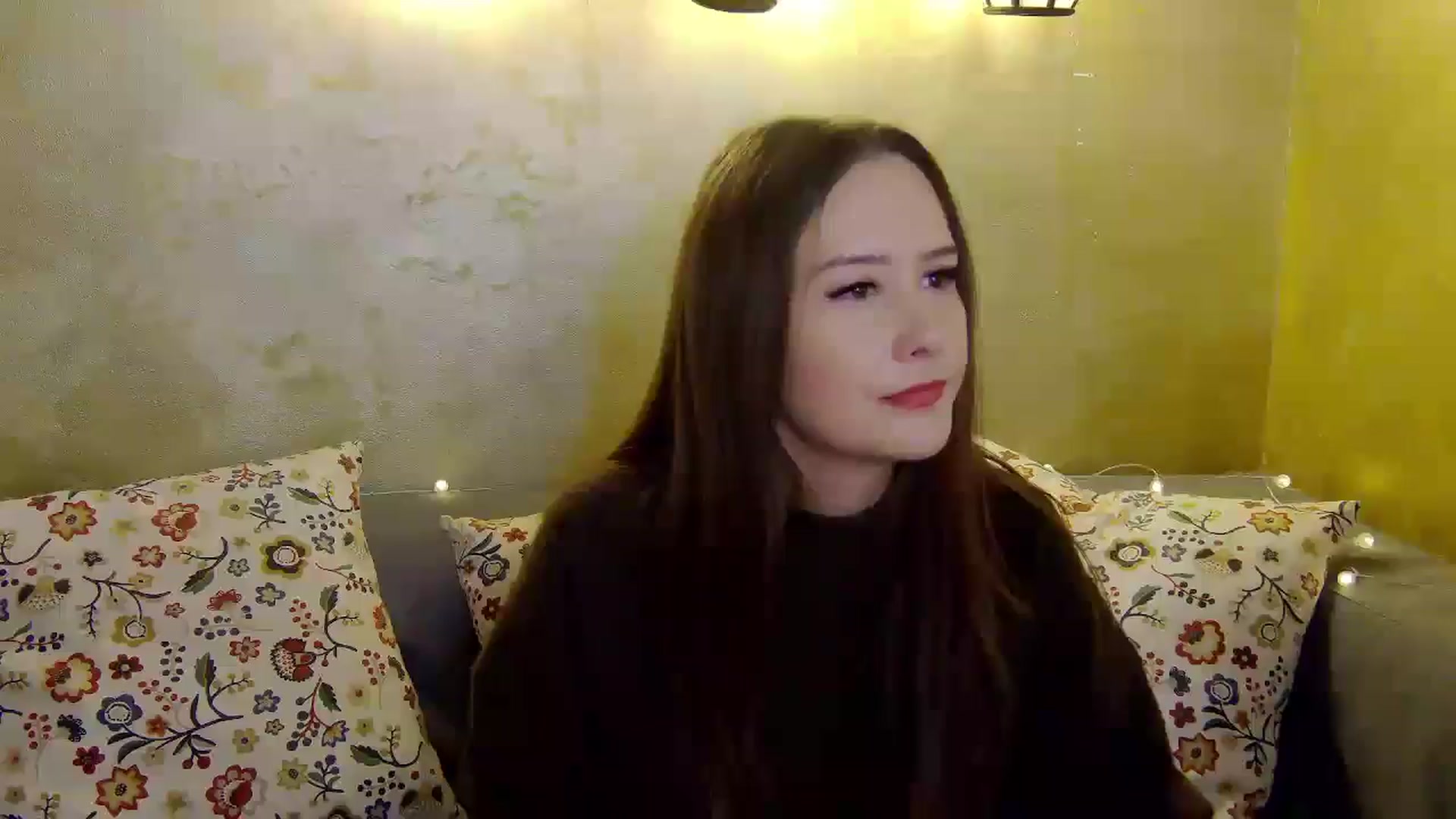 Gallery image thumbnail from Radiance's myfreecams stream on, 12/23/2024, 16:20 image 7 of 20