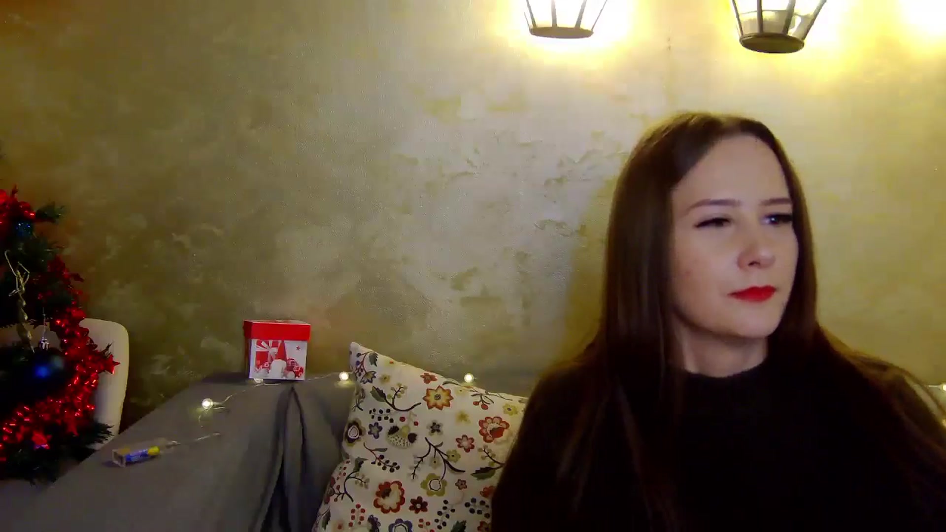 Gallery image thumbnail from Radiance's myfreecams stream on, 12/23/2024, 19:17 image 10 of 20