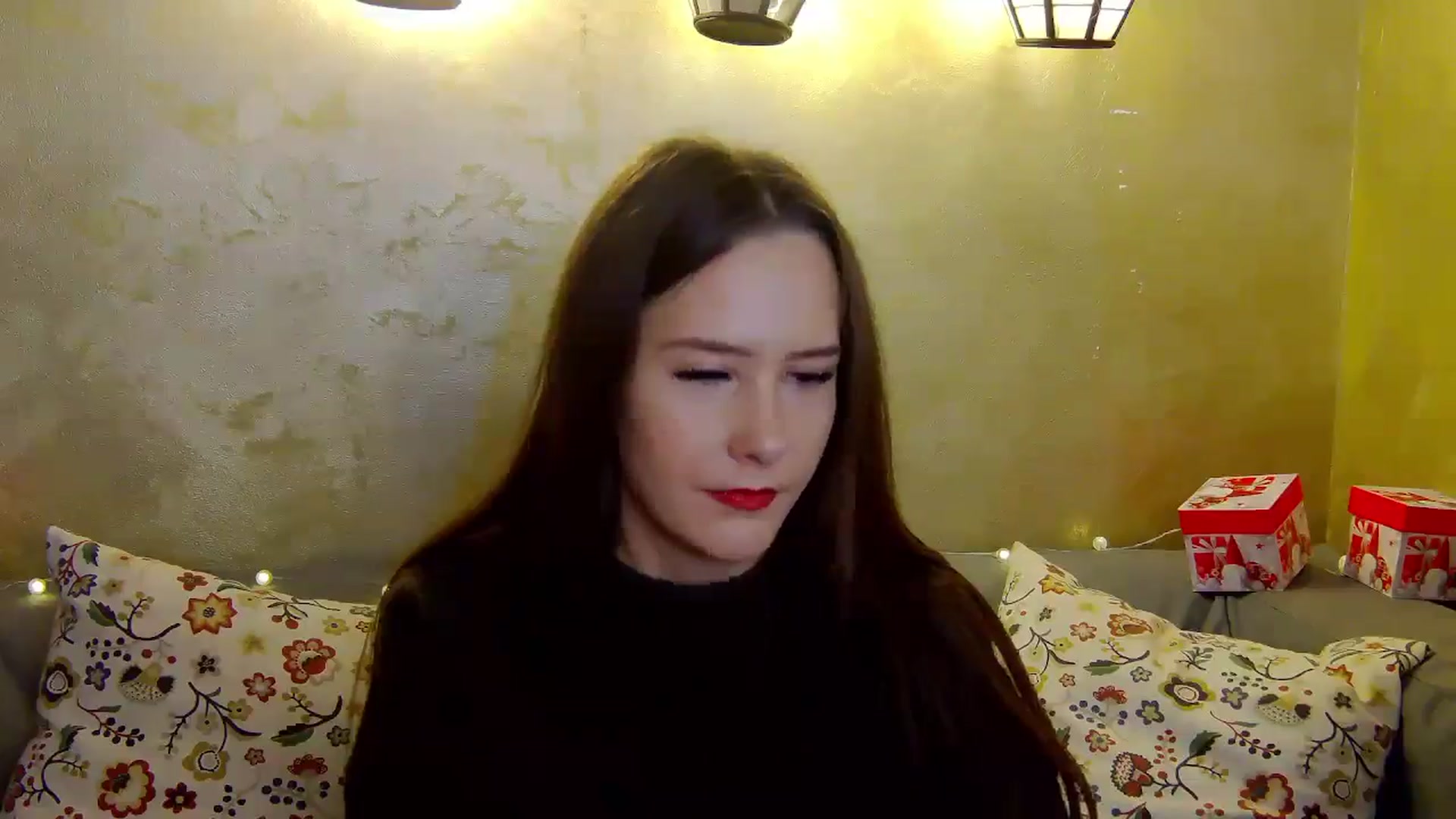 Gallery image thumbnail from Radiance's myfreecams stream on, 12/23/2024, 19:17 image 12 of 20